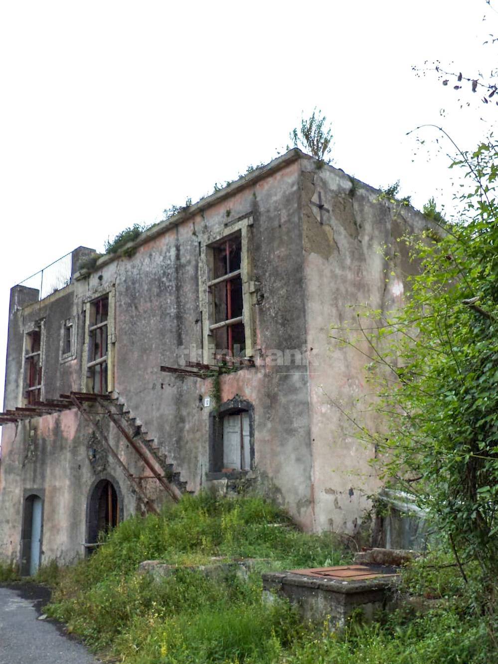 Rustico/Casale/Corte in vendita a Zafferana Etnea