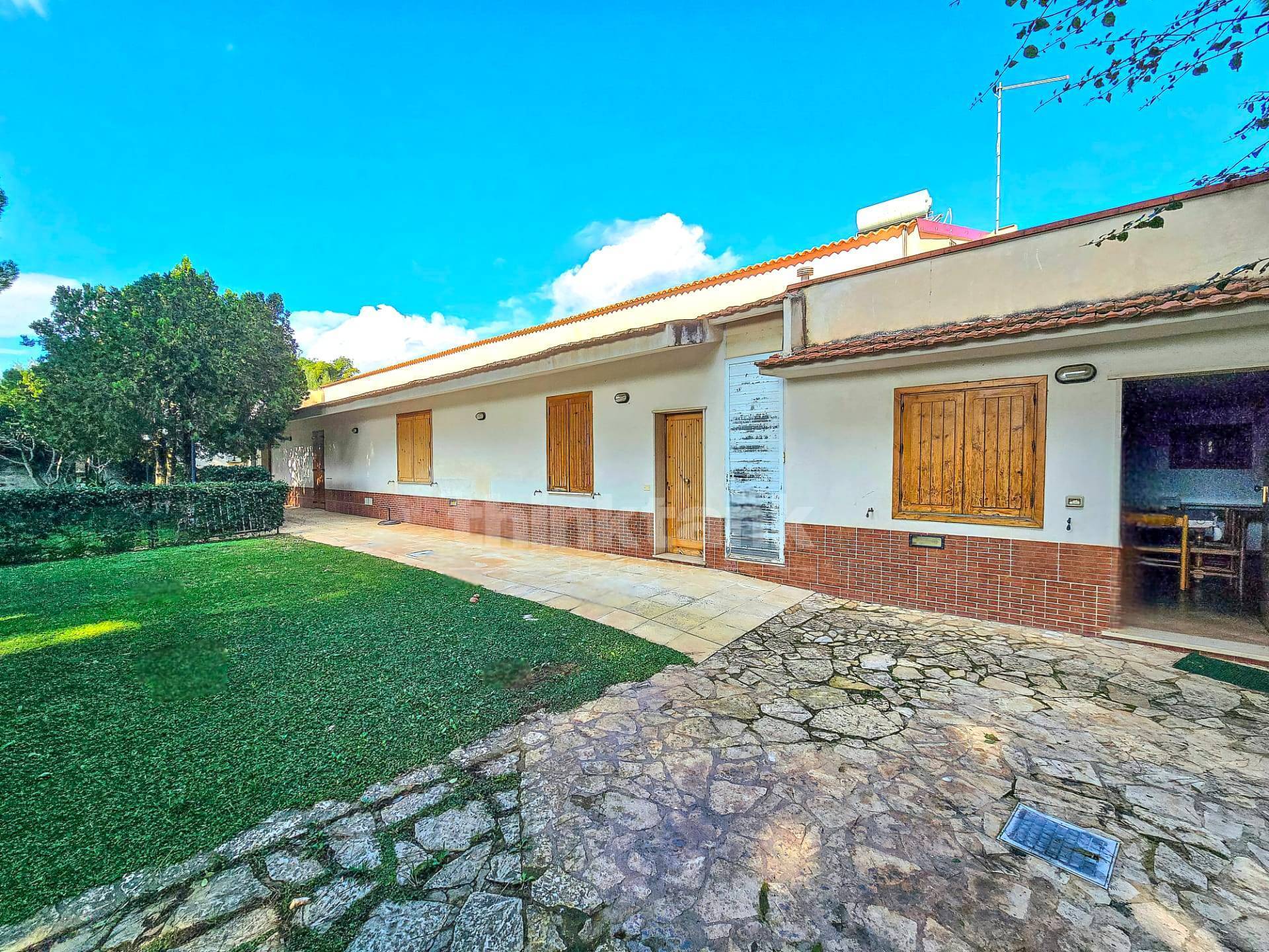 Villa bifamiliare in vendita a Vittoria