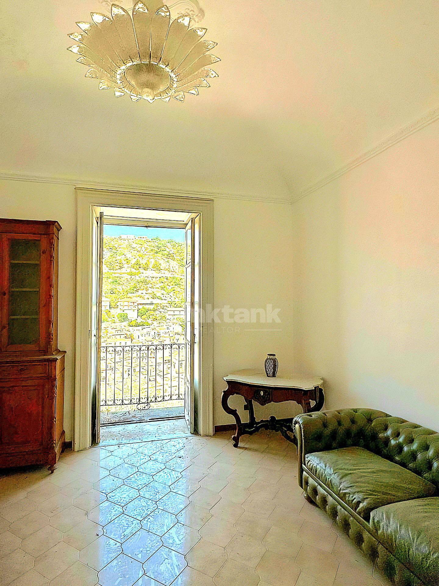 Casa singola in vendita a Modica, Modica Alta