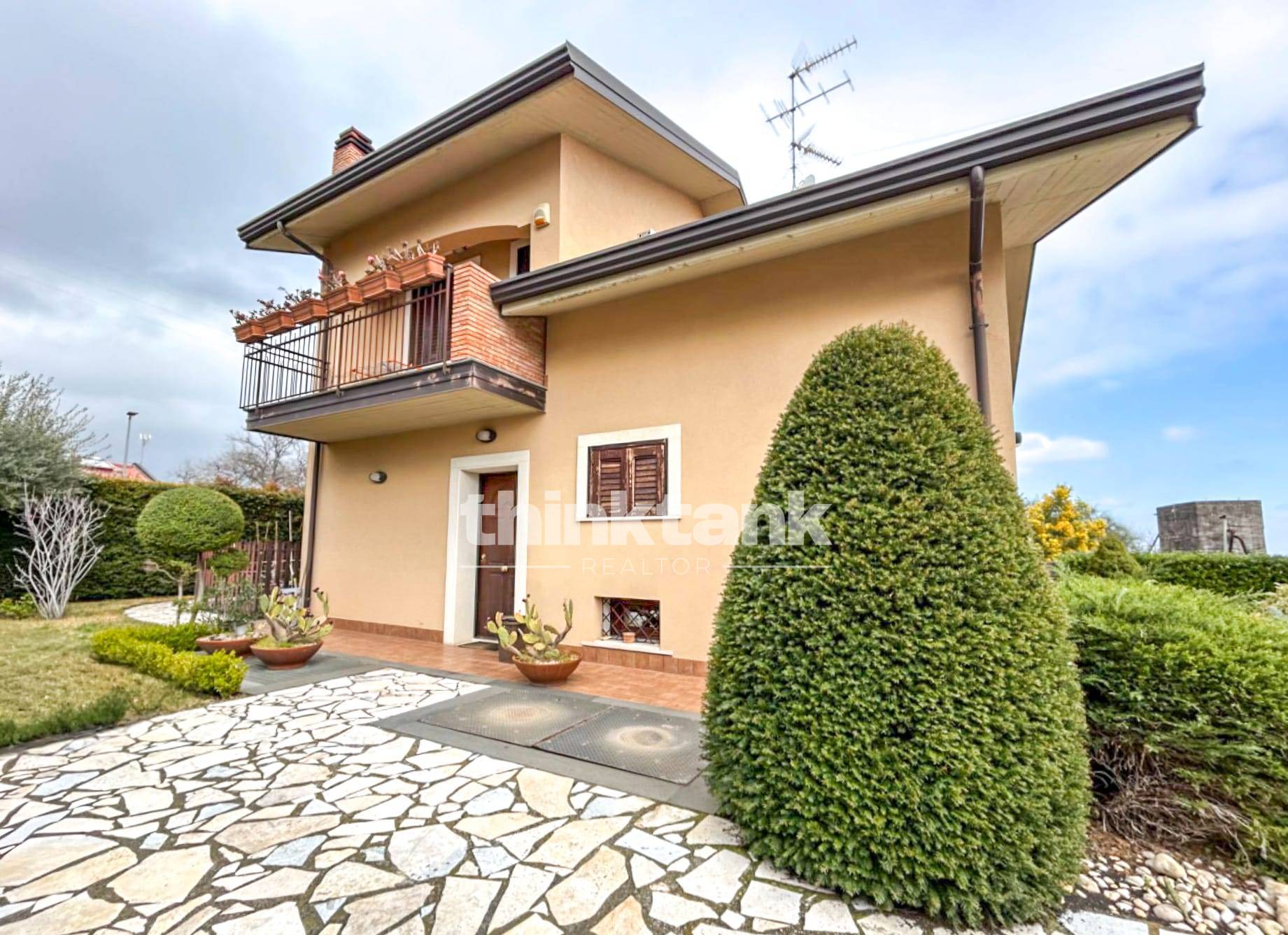 Villa in vendita a Pedara