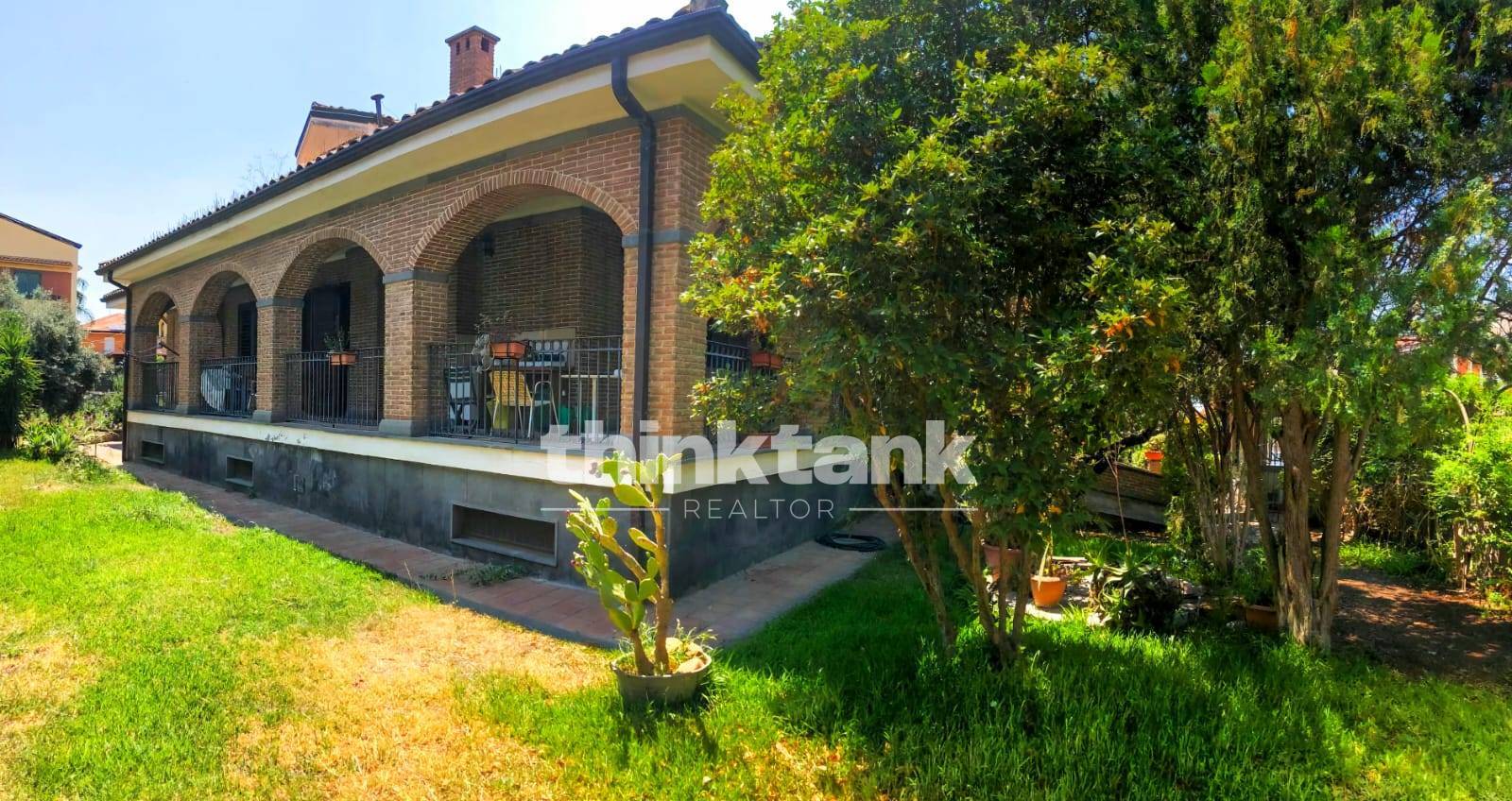 Villa in vendita a Motta Sant'Anastasia