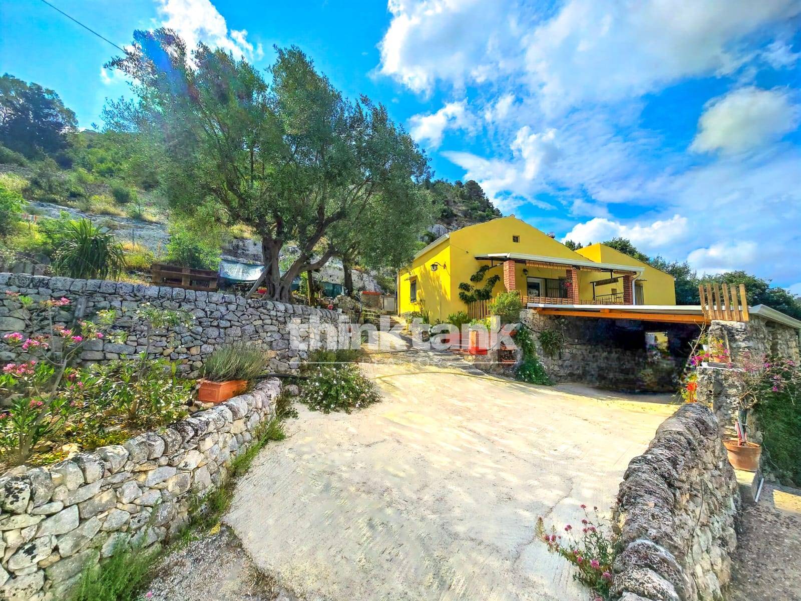 Villino in vendita a Modica, Modica Bassa