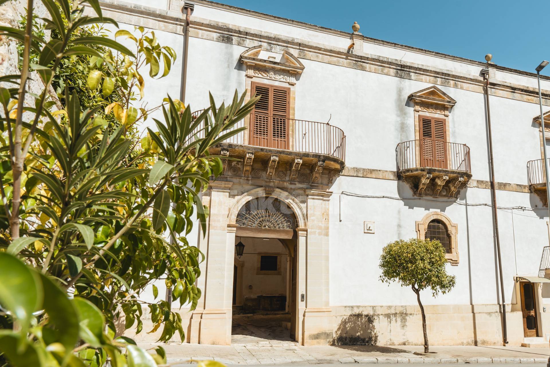 Palazzo in vendita a Rosolini