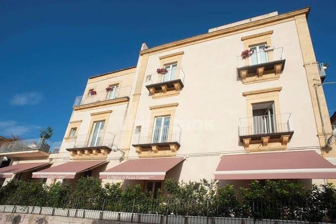 Palazzo in vendita a Ragusa