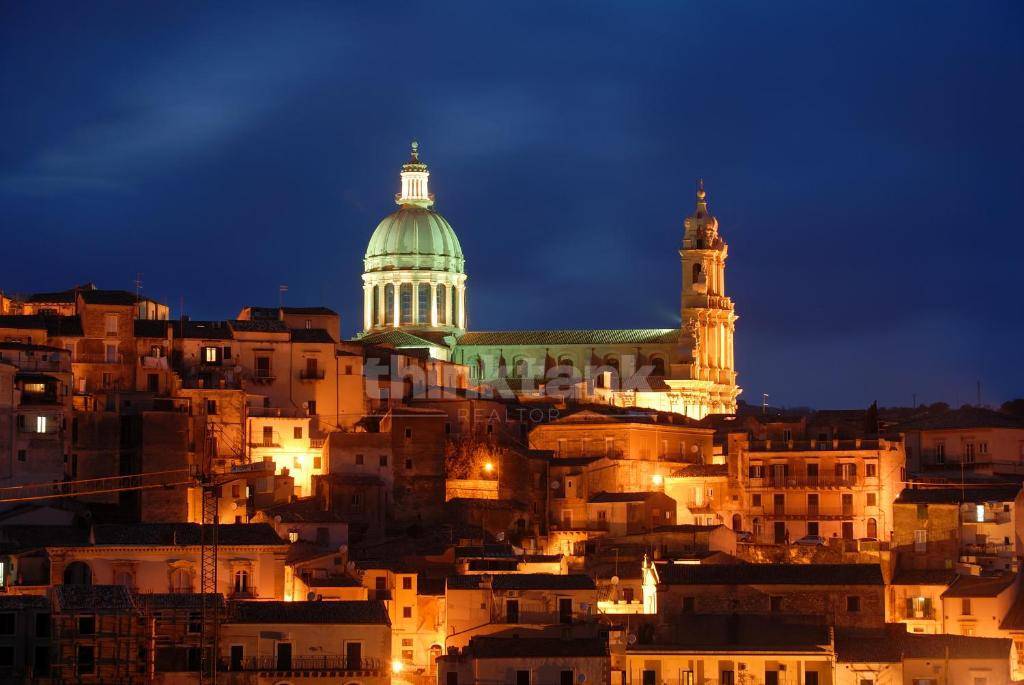 Palazzo in vendita a Ragusa