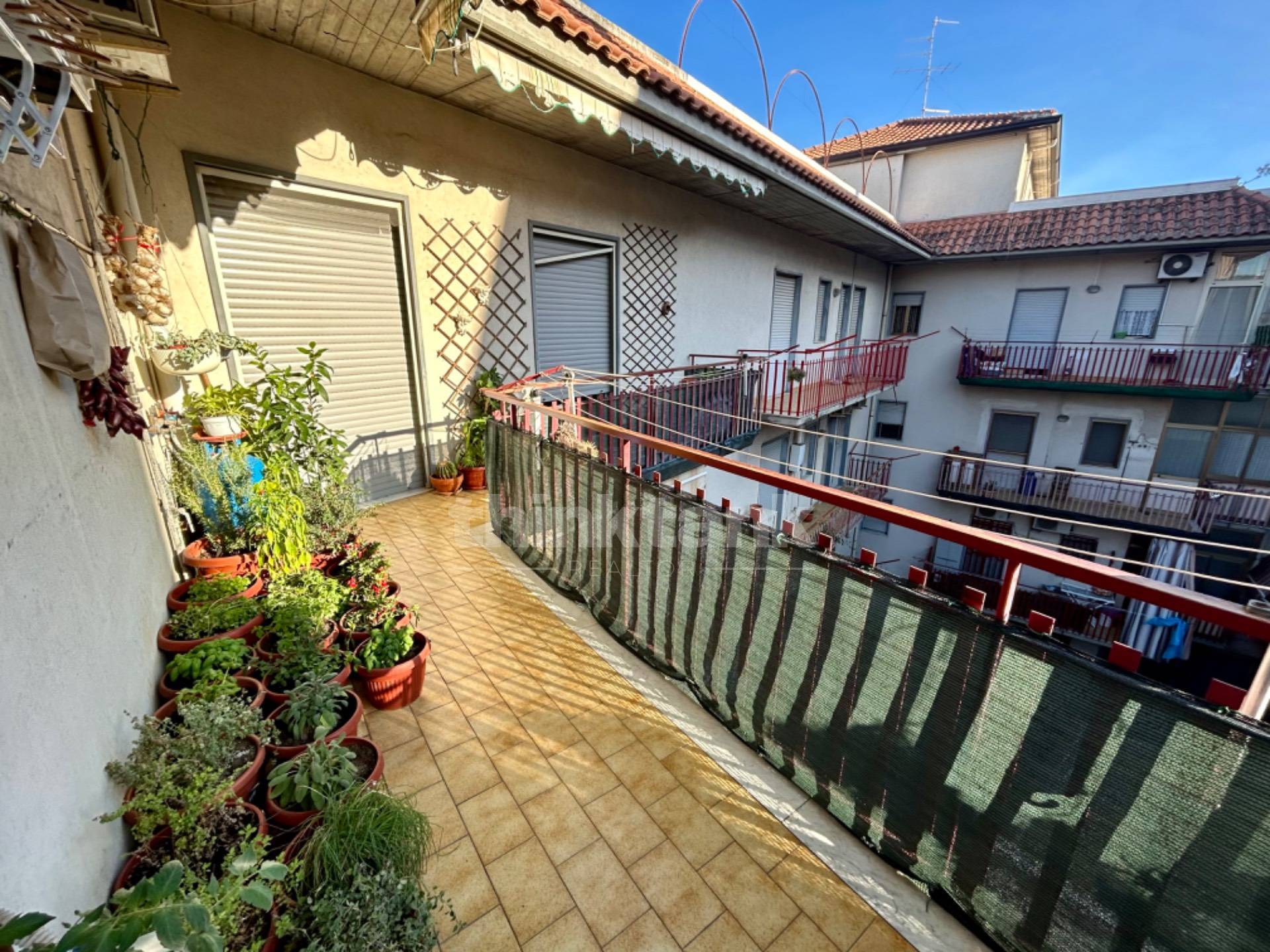 Appartamento in vendita a Aci Catena