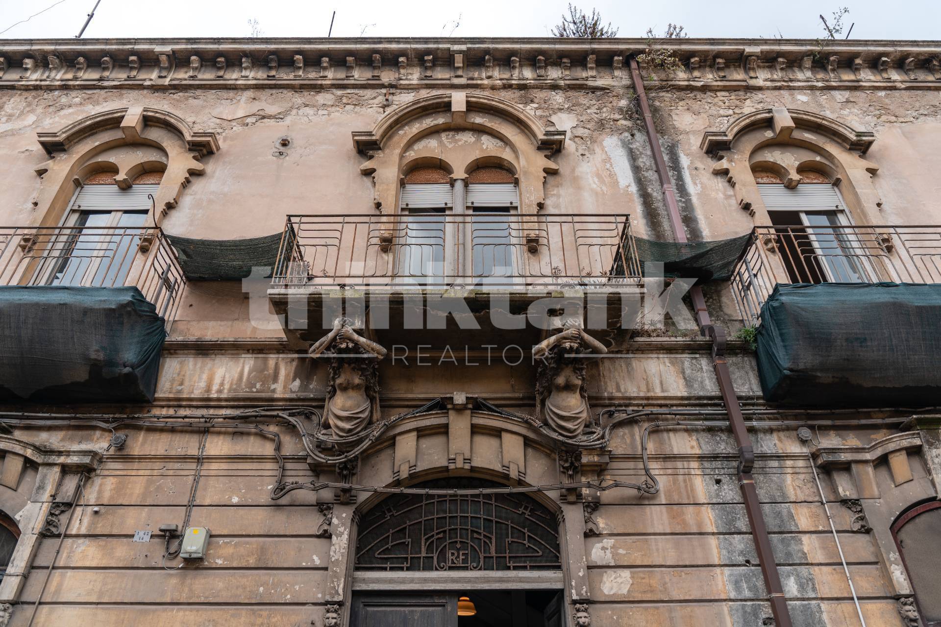 Palazzo in vendita a Modica, Modica Bassa