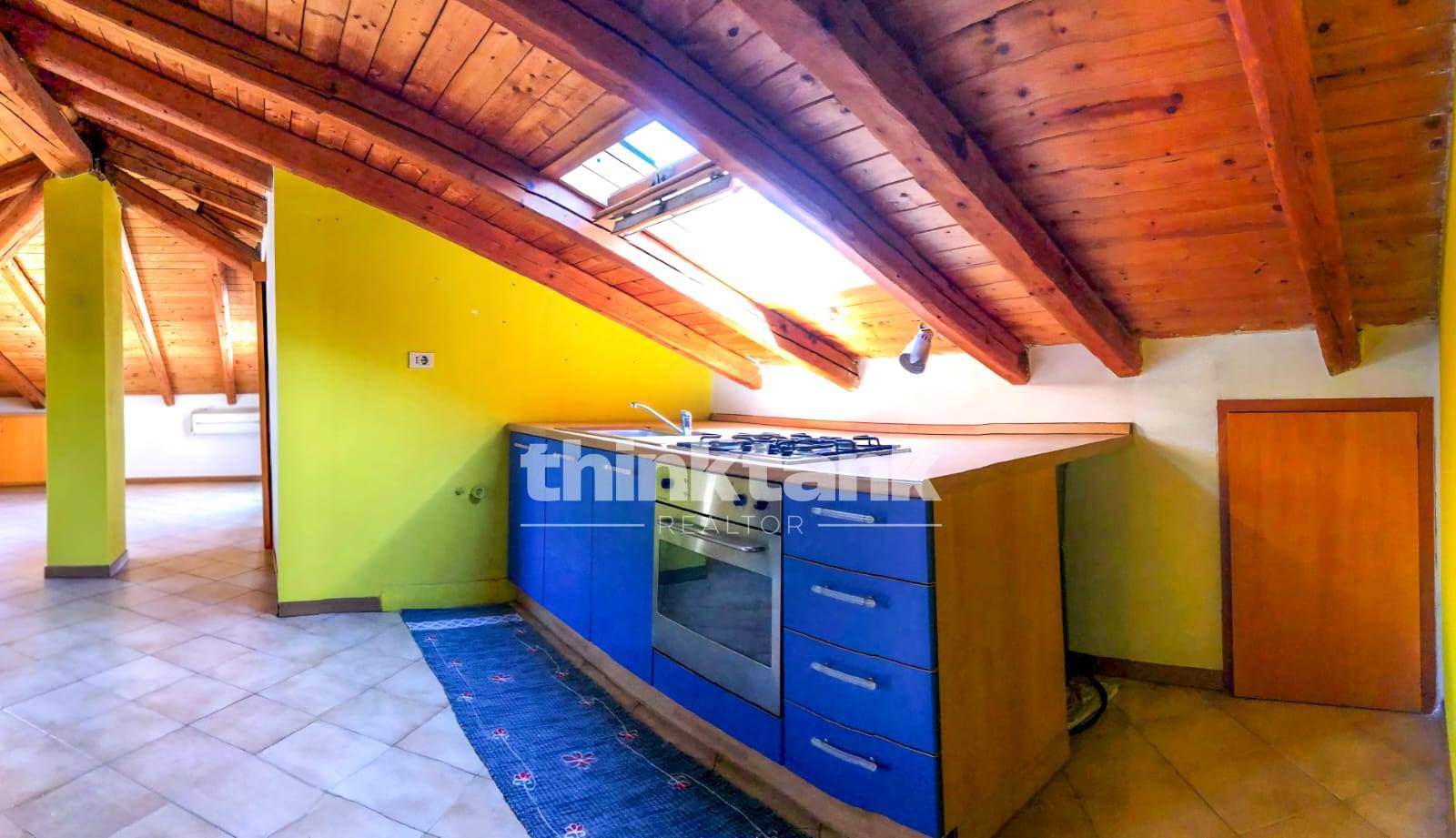 Mansarda in vendita a Aci Catena