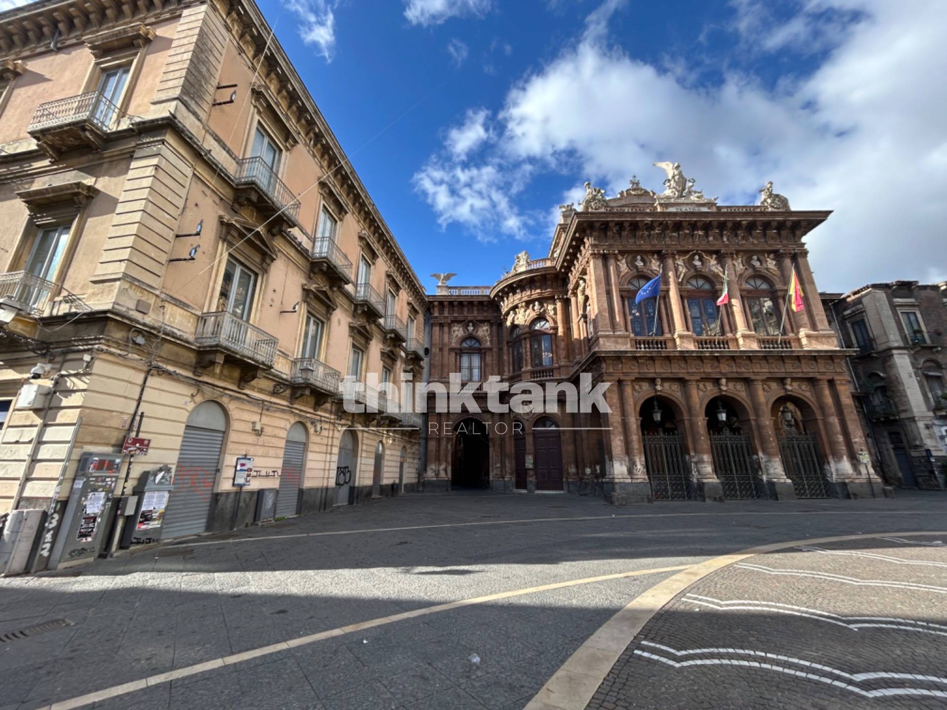 Palazzo in affitto a Catania, Centro Storico,Garibaldi,Vittorio Emanuele