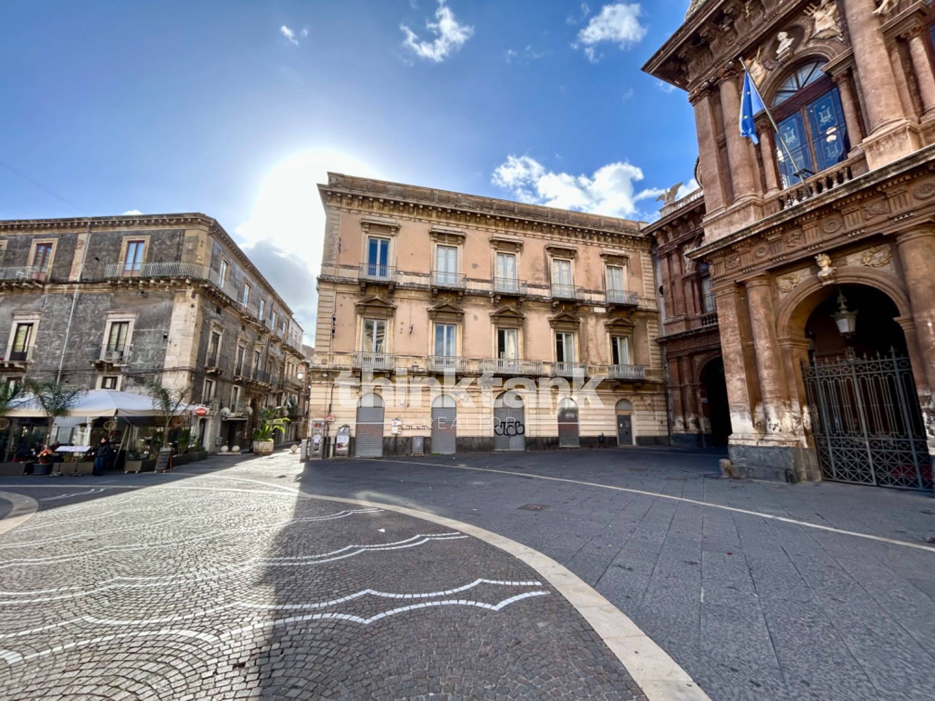 Palazzo in affitto a Catania, Centro Storico,Garibaldi,Vittorio Emanuele