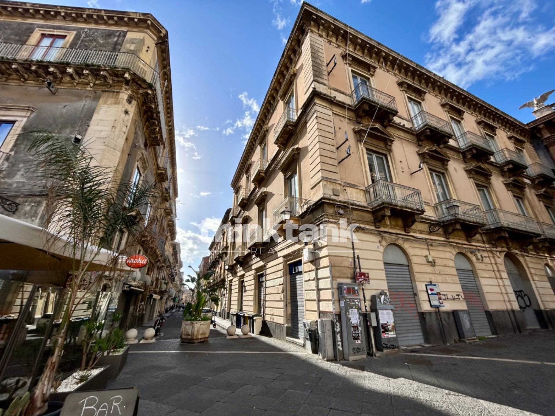 Palazzo in affitto a Catania, Centro Storico,Garibaldi,Vittorio Emanuele