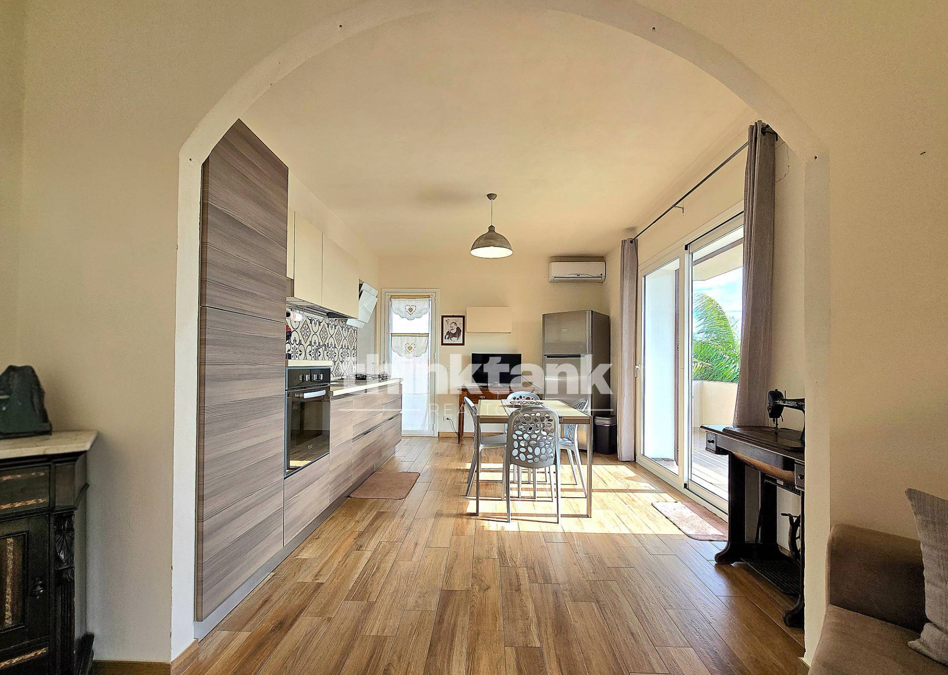 Casa semi indipendente in vendita a Ragusa, Viale Europa