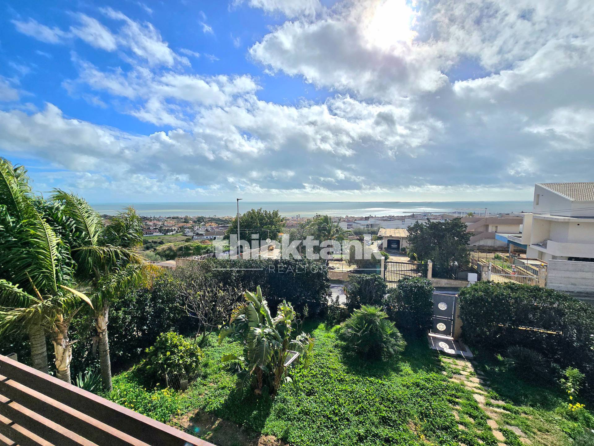 Casa semi indipendente in vendita a Ragusa, Viale Europa