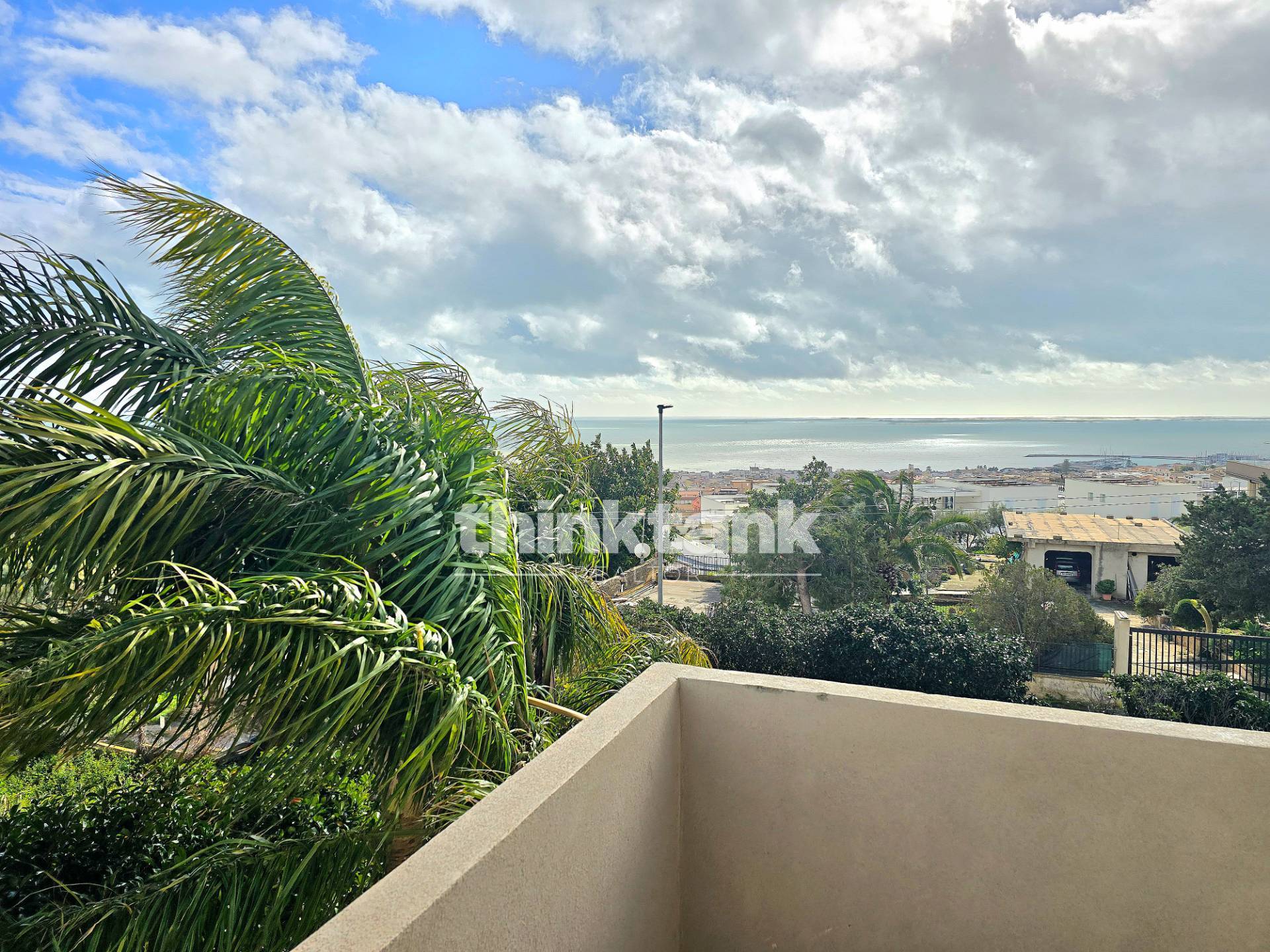 Casa semi indipendente in vendita a Ragusa, Viale Europa