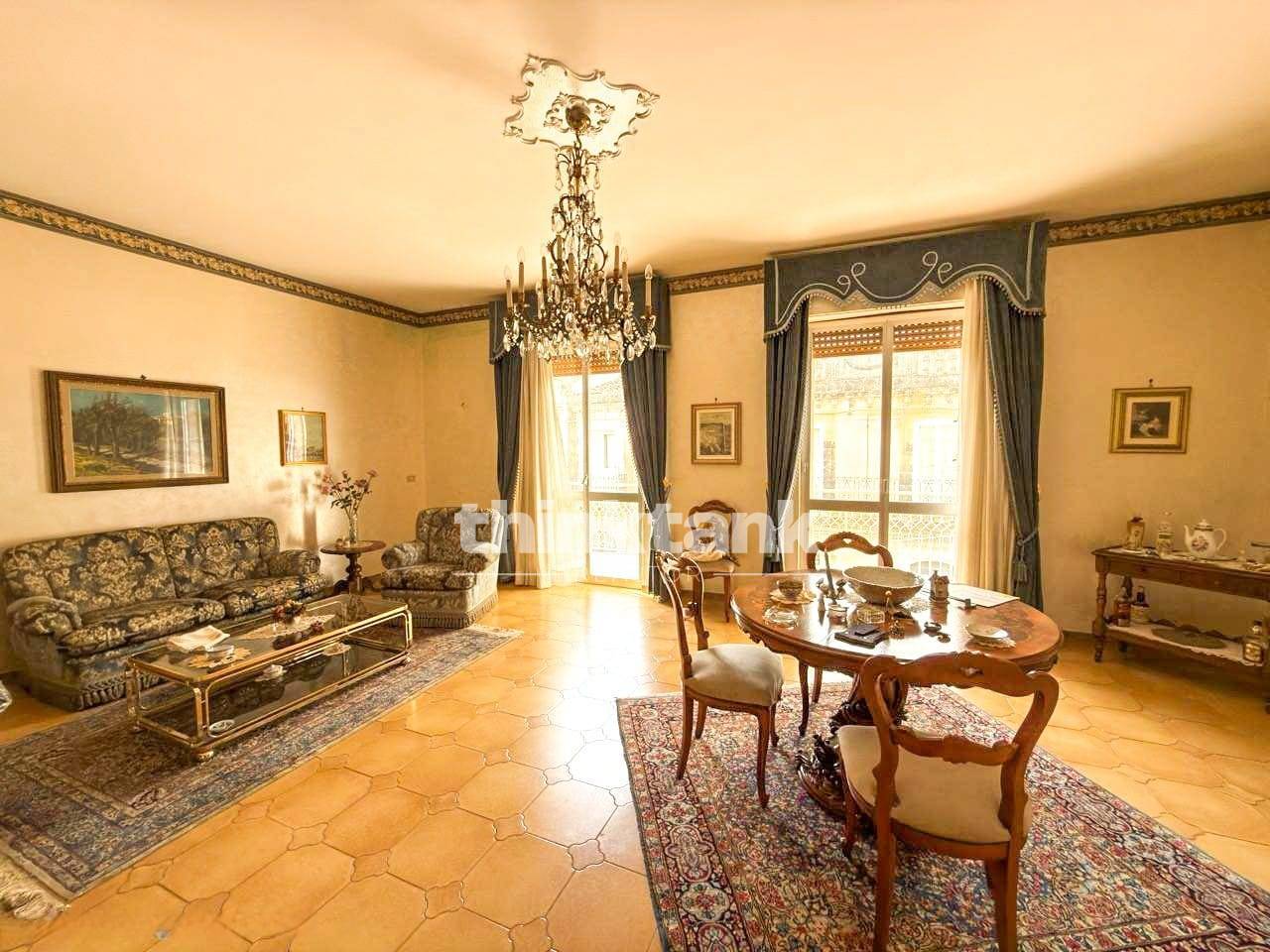 Casa indipendente in vendita a Floridia