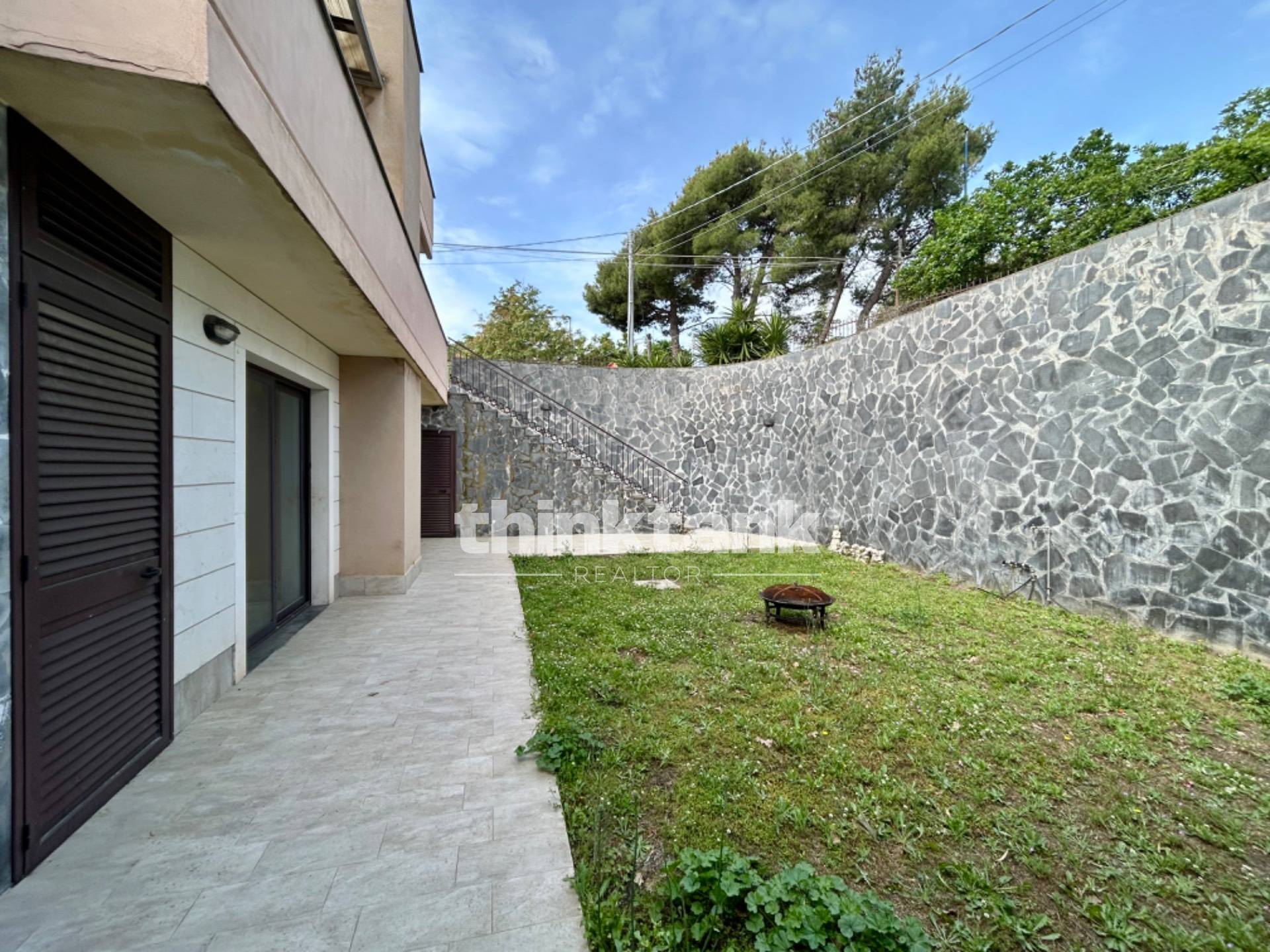 Villa bifamiliare in vendita a Pedara