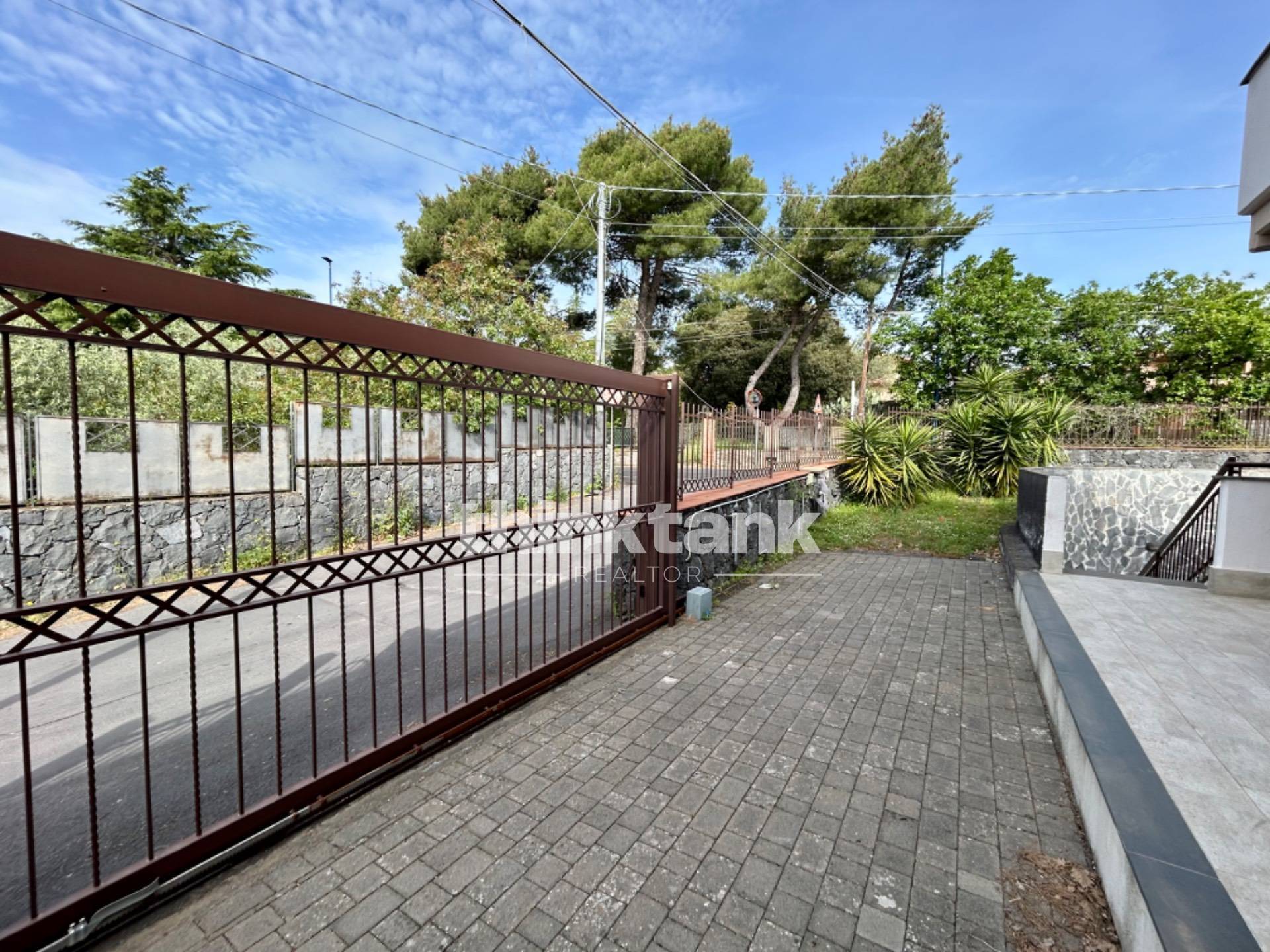 Villa bifamiliare in vendita a Pedara