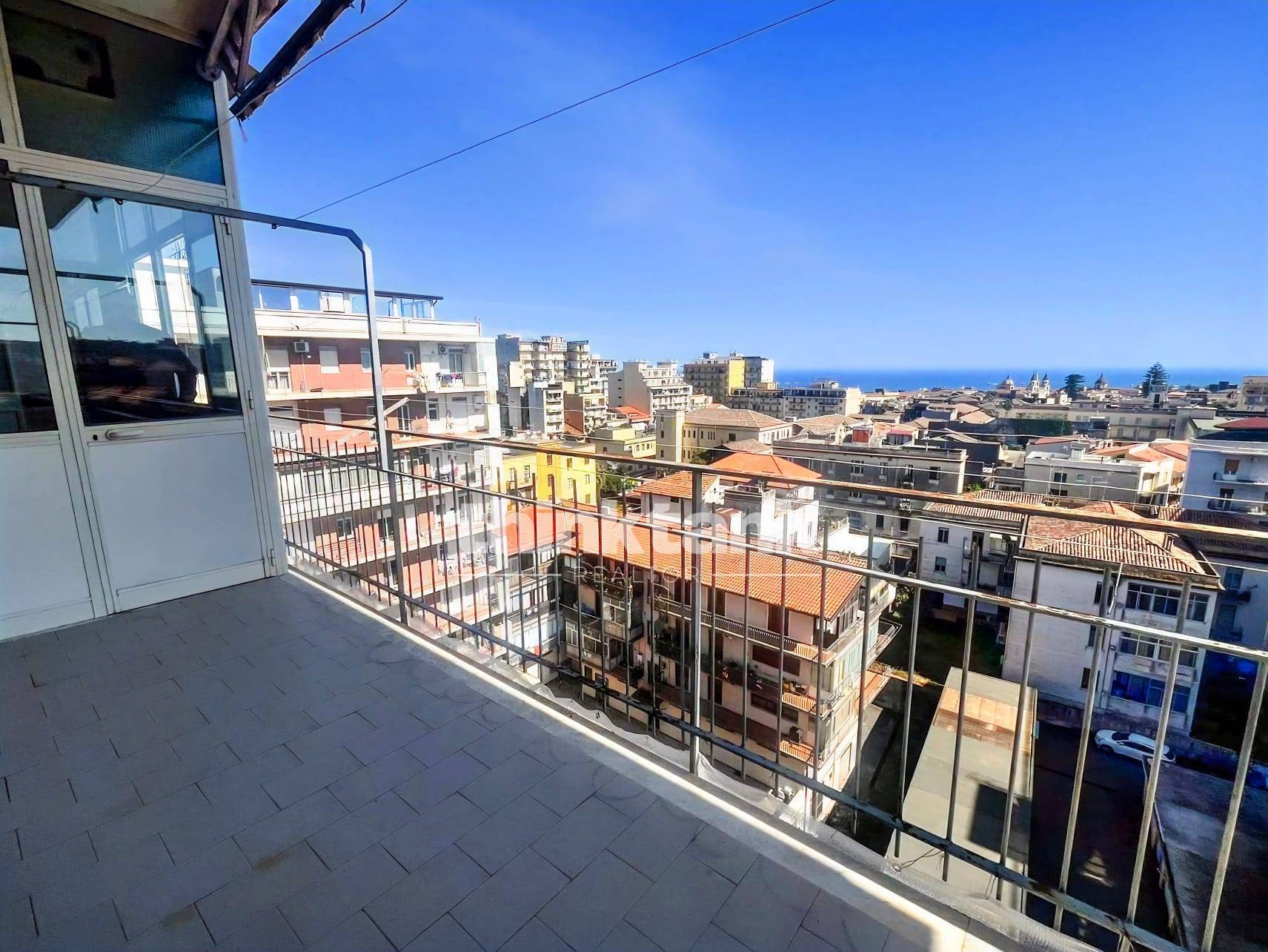 Appartamento in vendita a Acireale