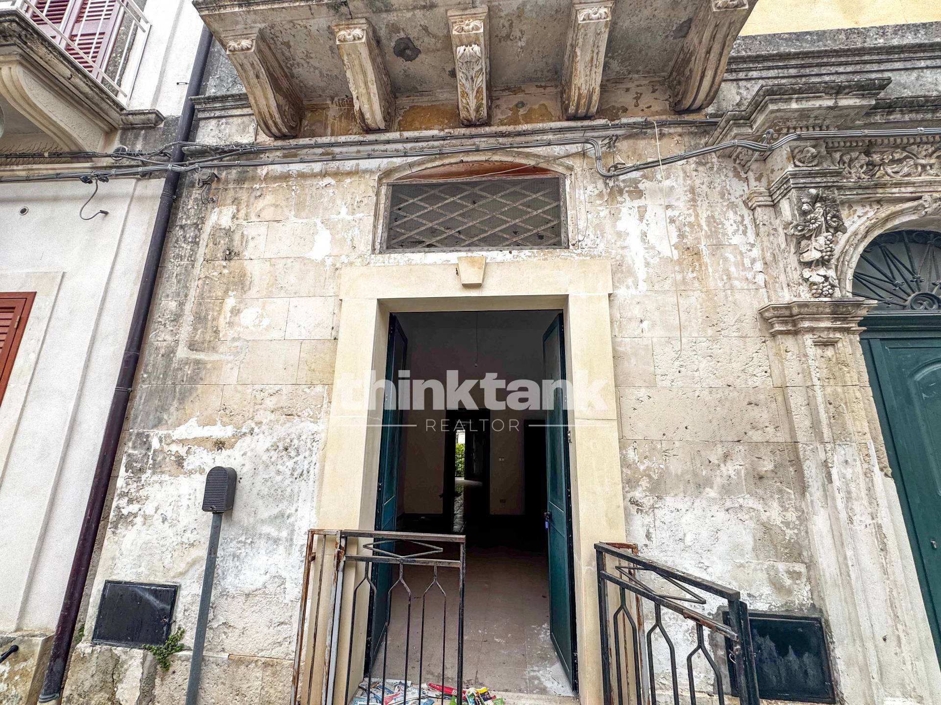 Appartamento indipendente in vendita a Noto