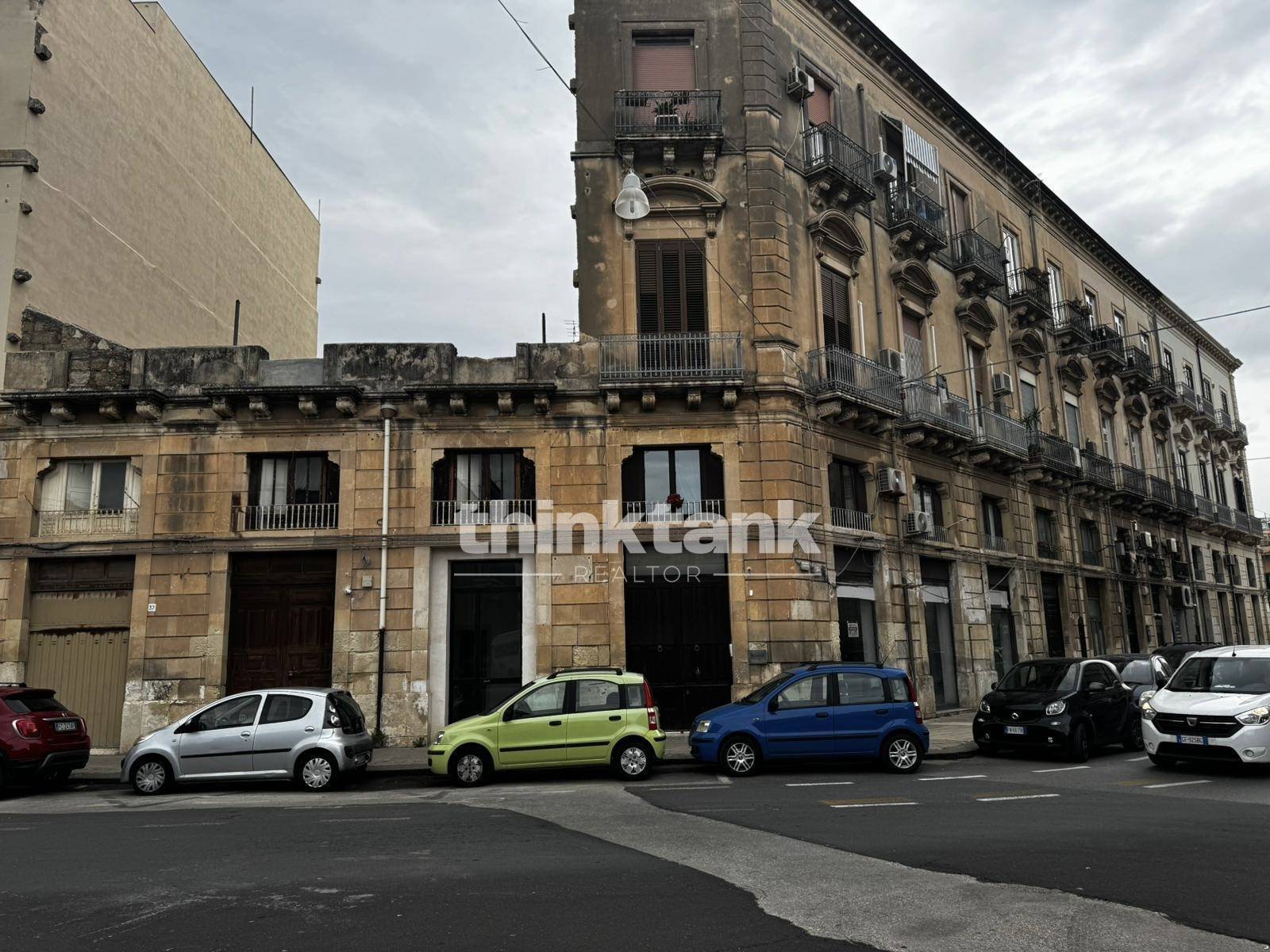 Stabile / Palazzo in vendita a Siracusa