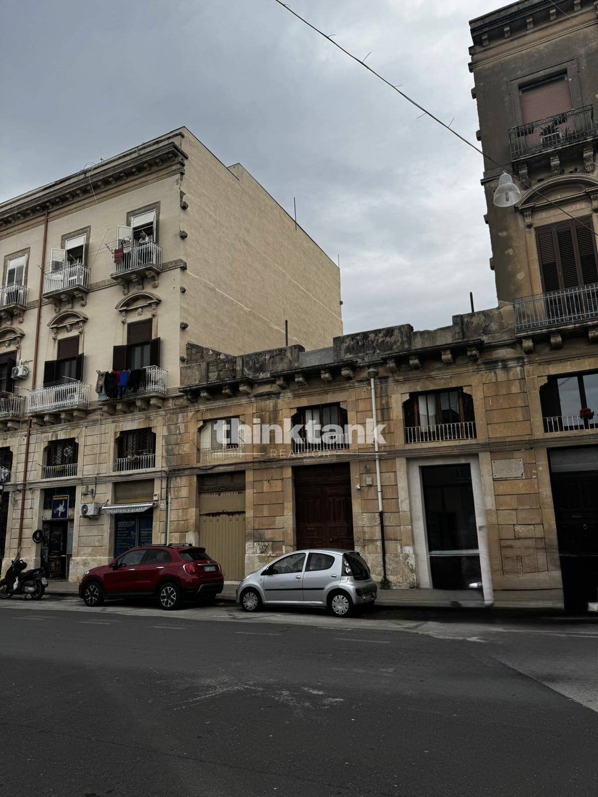 Stabile / Palazzo in vendita a Siracusa