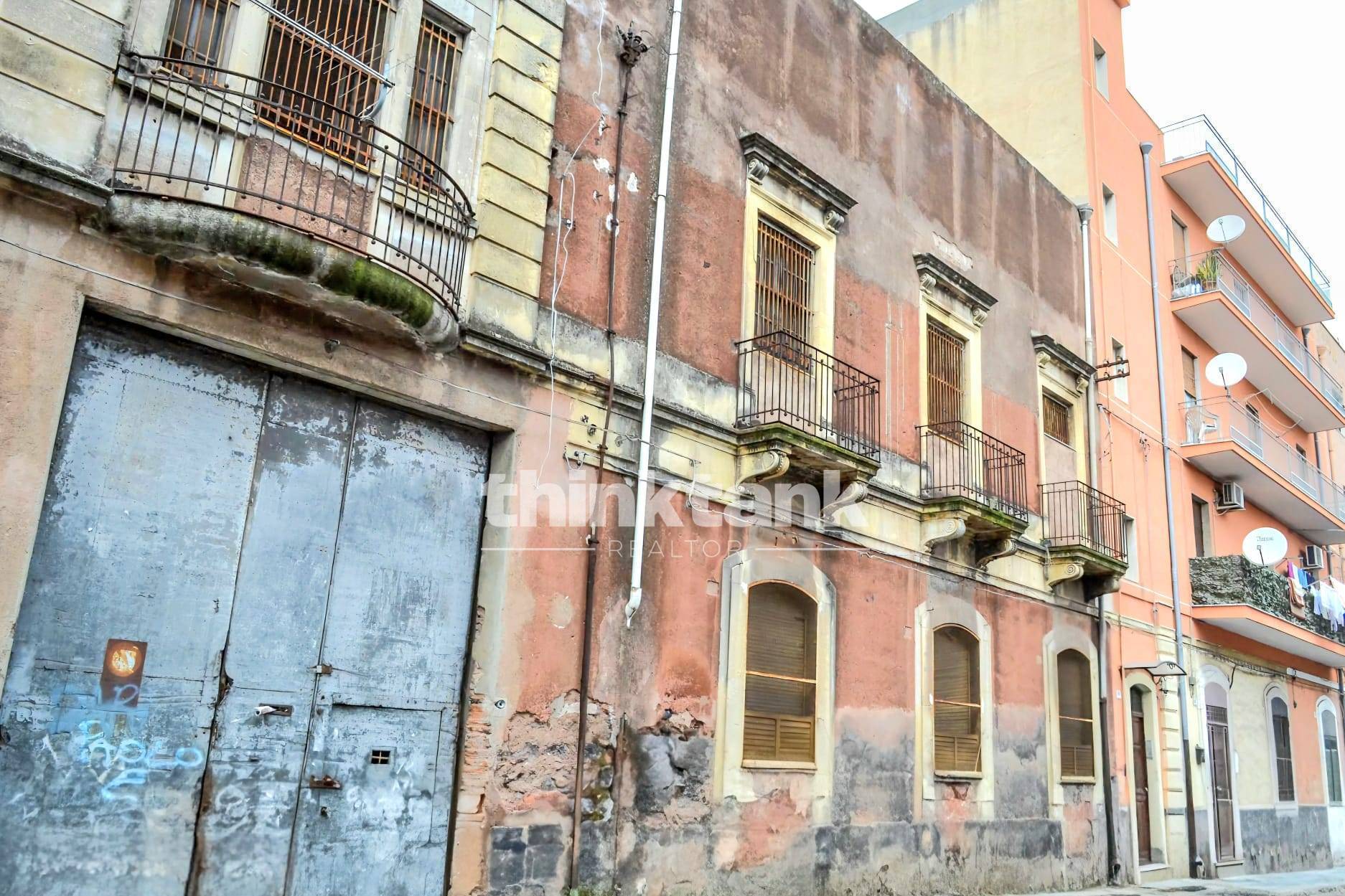 Stabile / Palazzo in vendita a Catania, Centro Storico,Garibaldi,Vittorio Emanuele