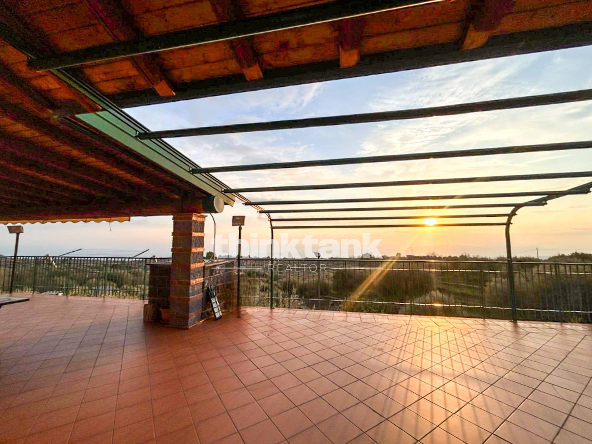 Villa in affitto a Santa Maria di Licodia