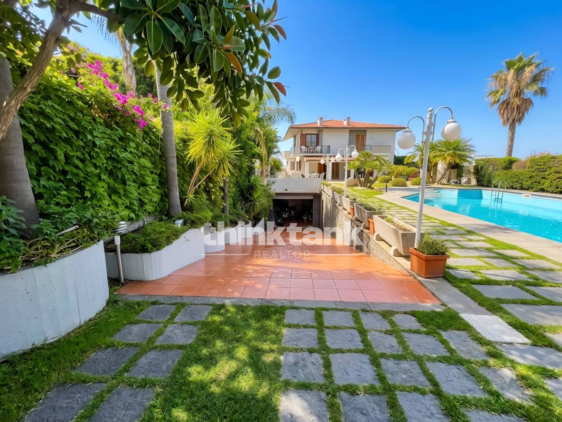 Villa in vendita a Catania, Lungomare,Nettuno,Scogliera