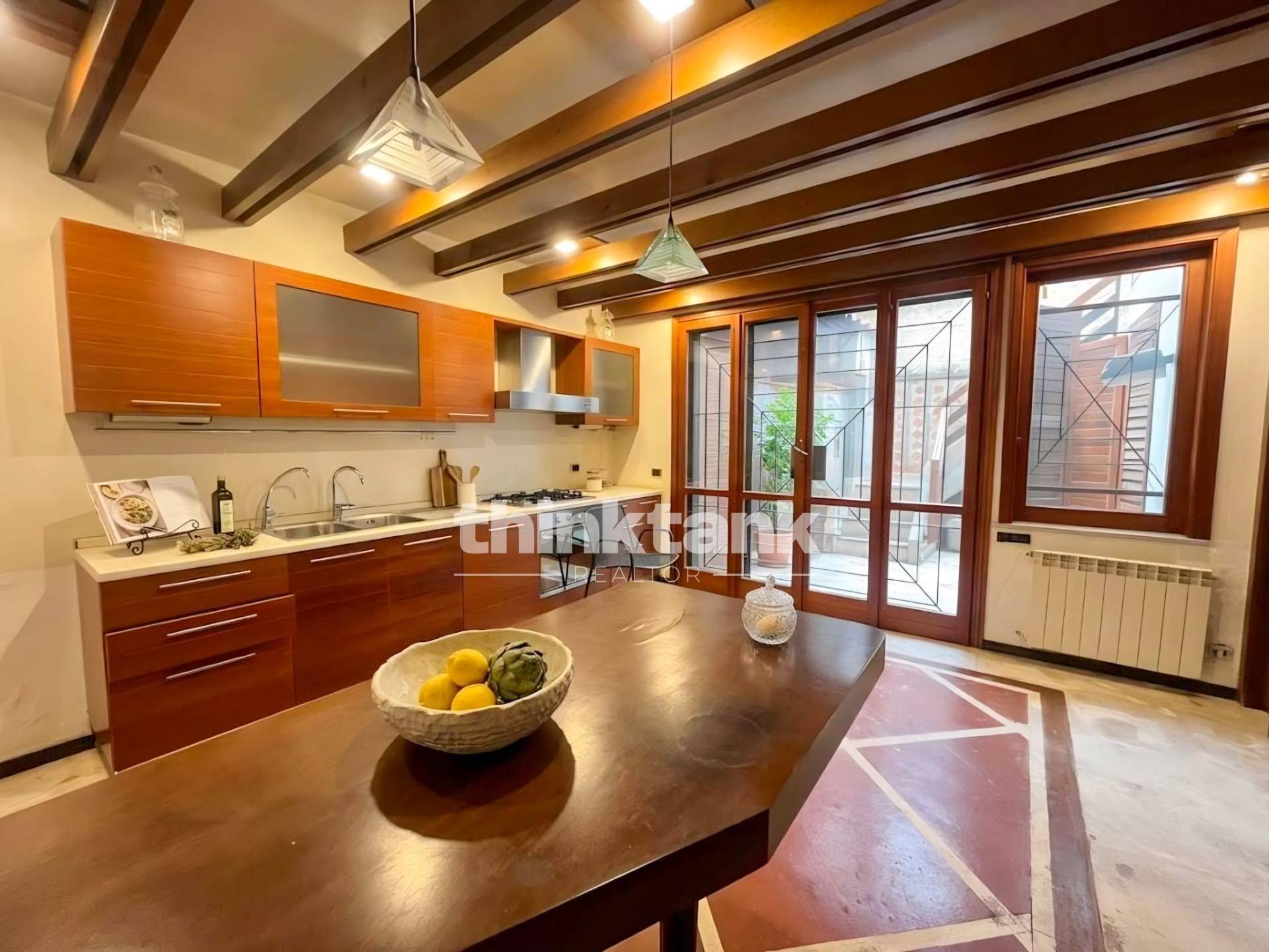 Villa in vendita a Catania, Lungomare,Nettuno,Scogliera