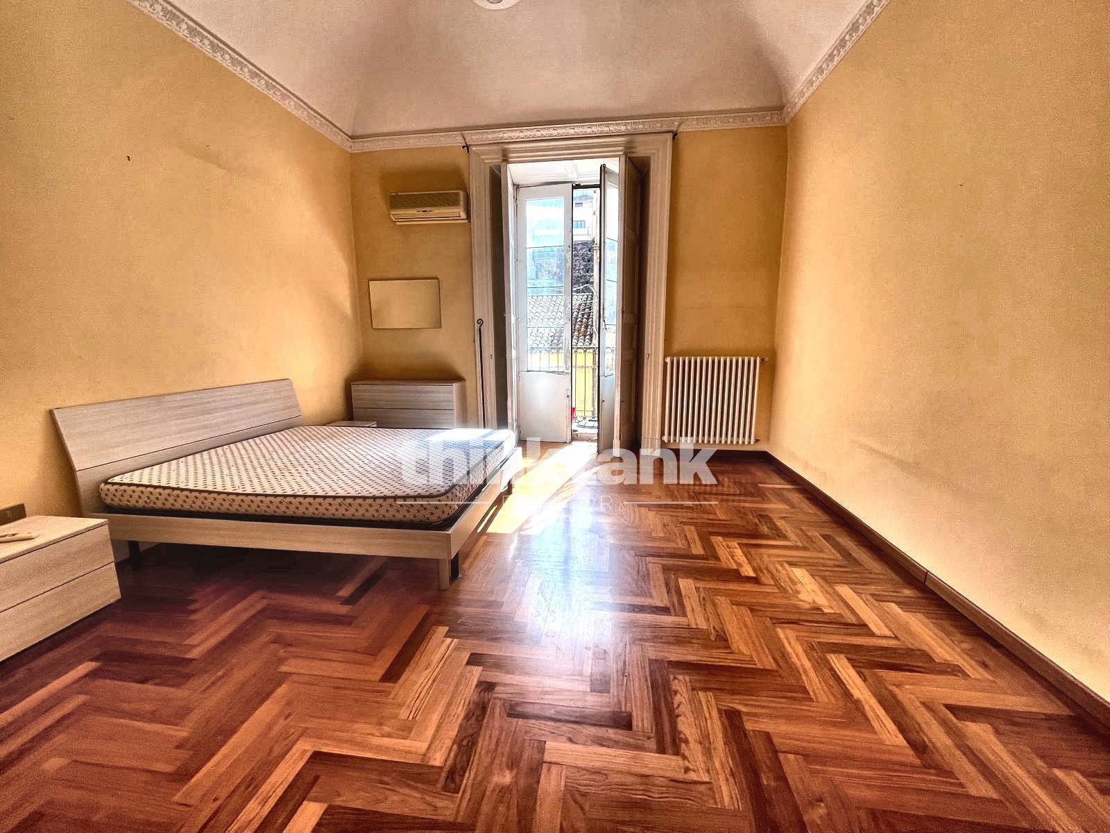 Appartamento in vendita a Catania, Zona centro