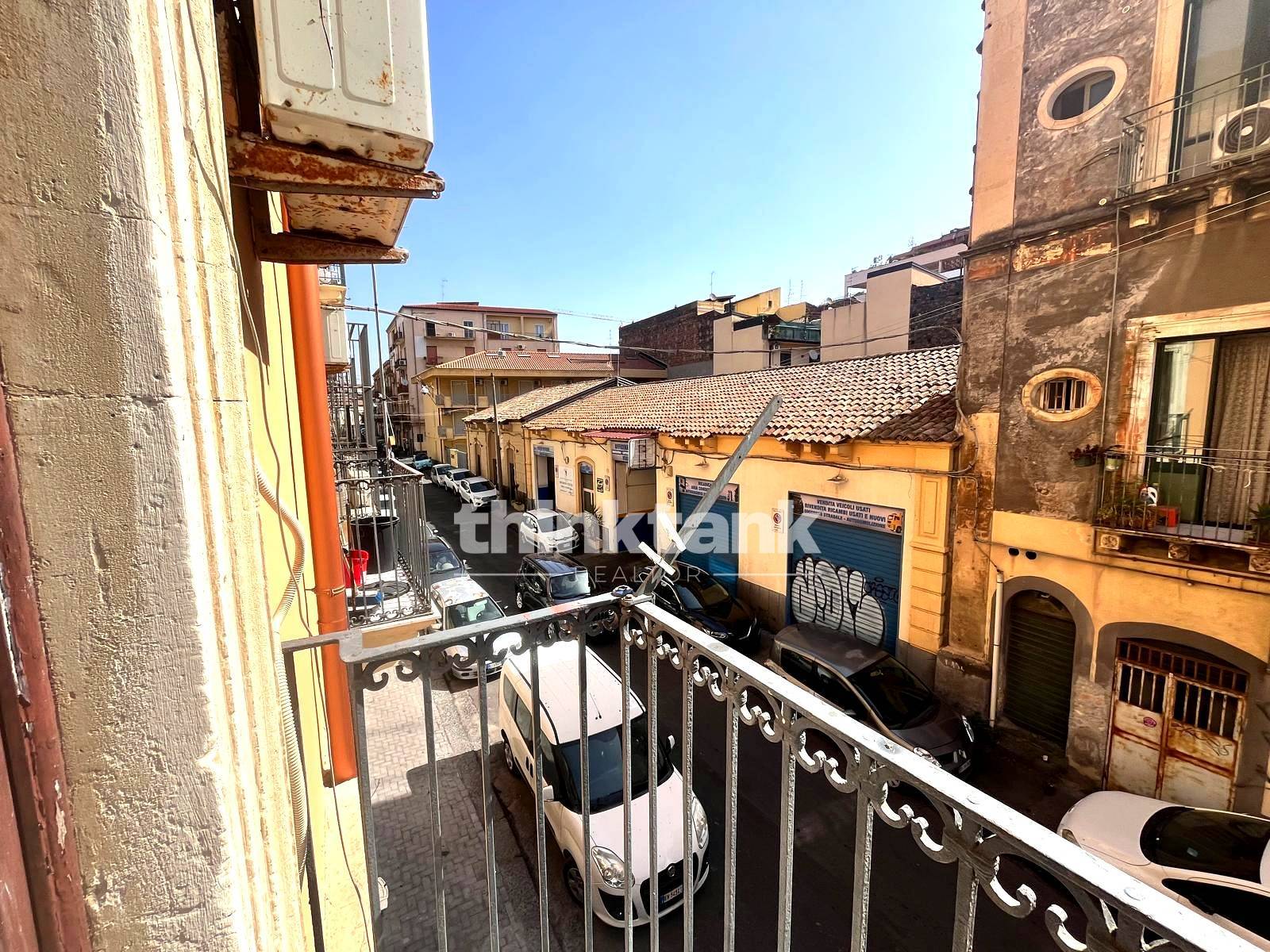 Appartamento in vendita a Catania, Zona centro