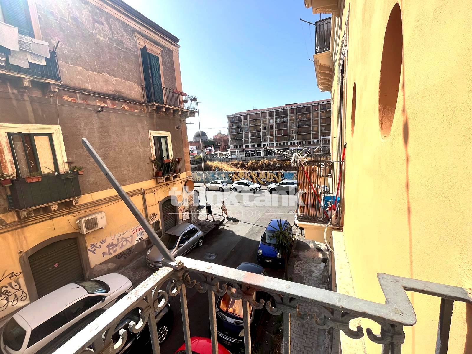 Appartamento in vendita a Catania, Zona centro