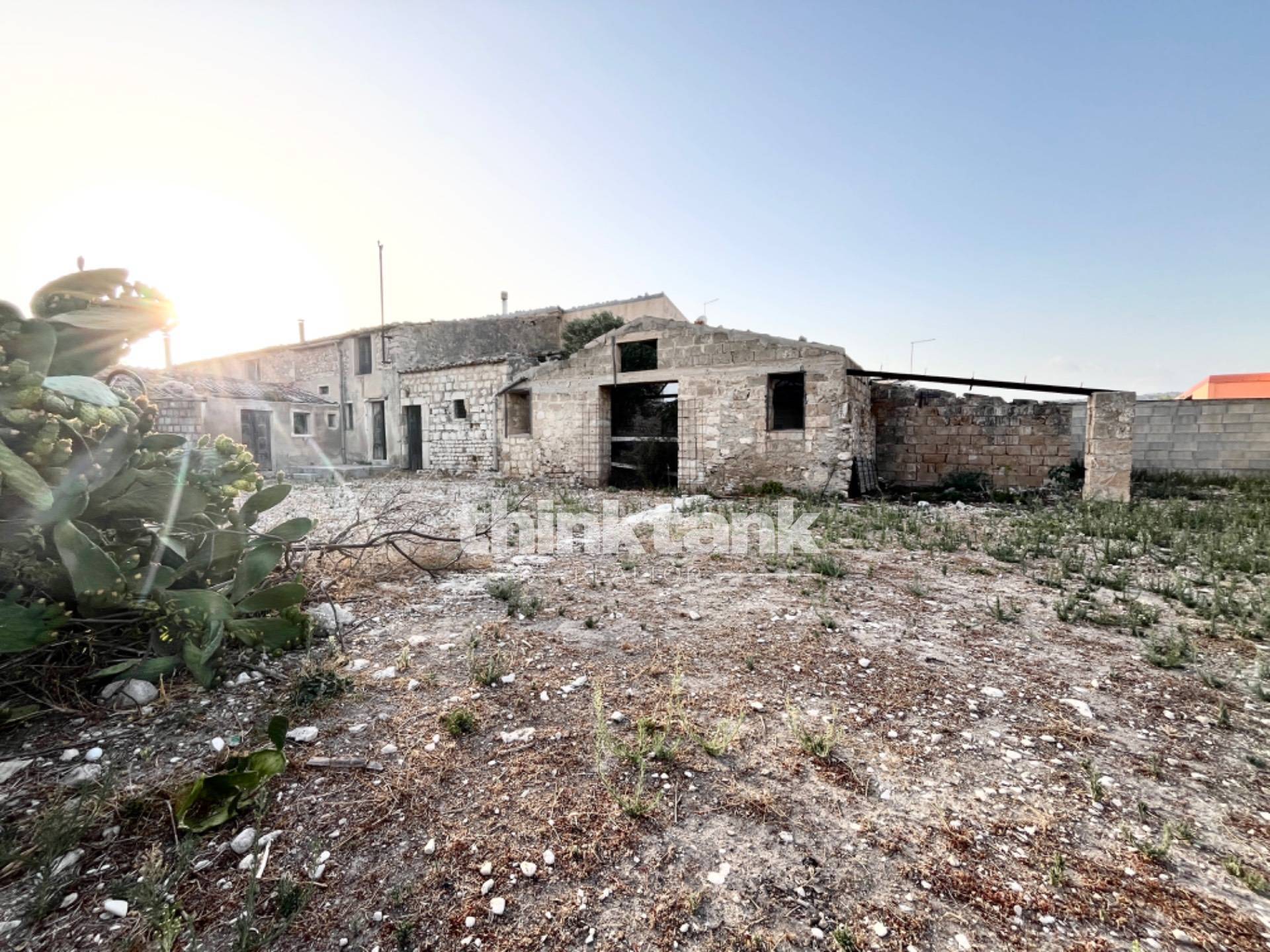 Rustico/Casale/Corte in vendita a Ragusa, Marina di Ragusa