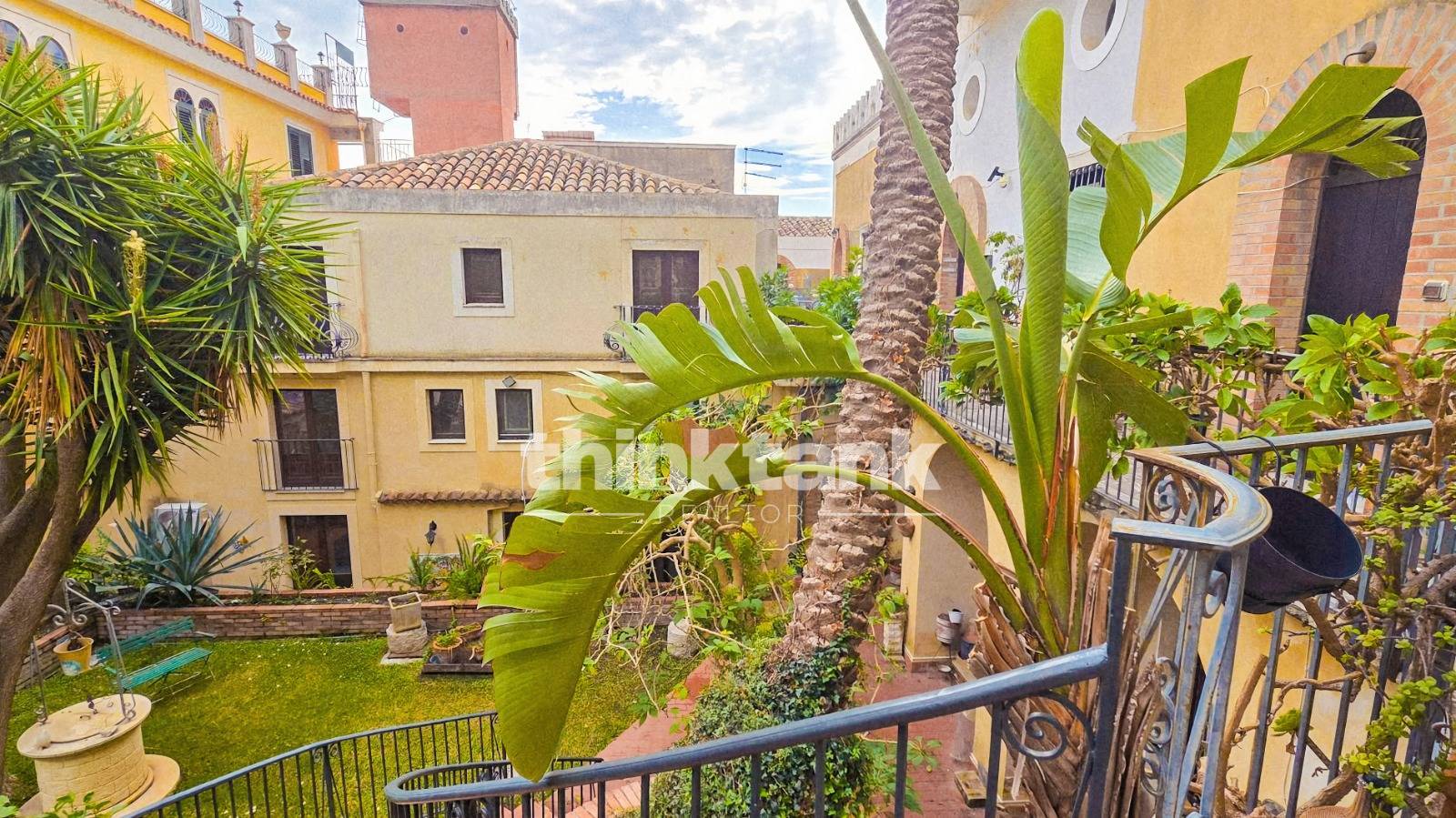 Appartamento in vendita a Taormina, Centro