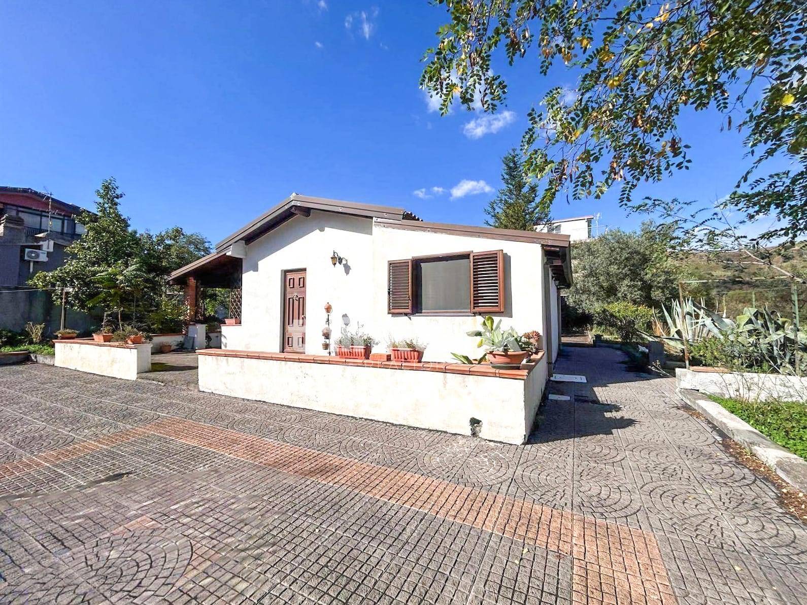 Villino in vendita a Belpasso