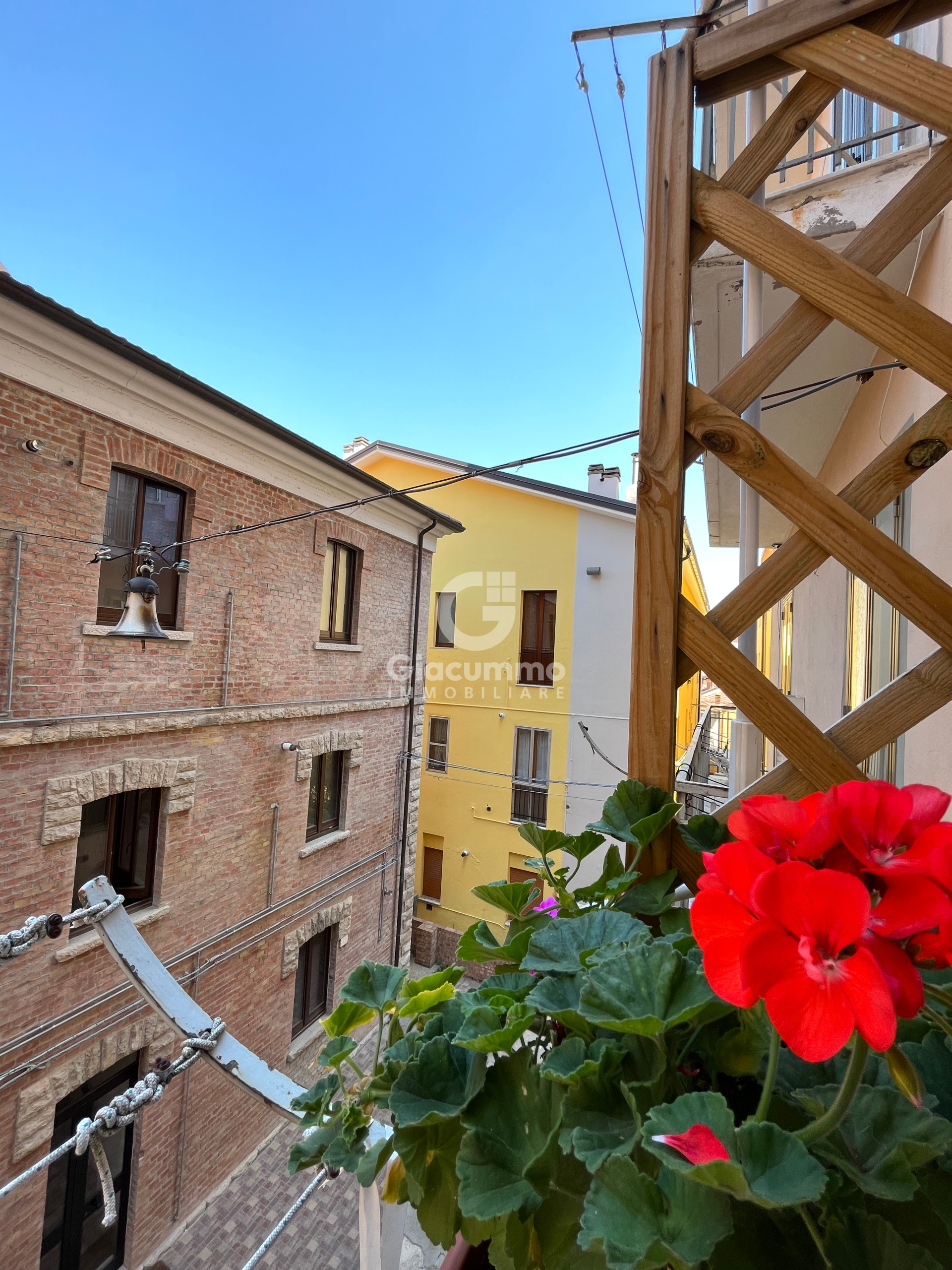 Quadrilocale ristrutturato in via caserma lucana, Potenza