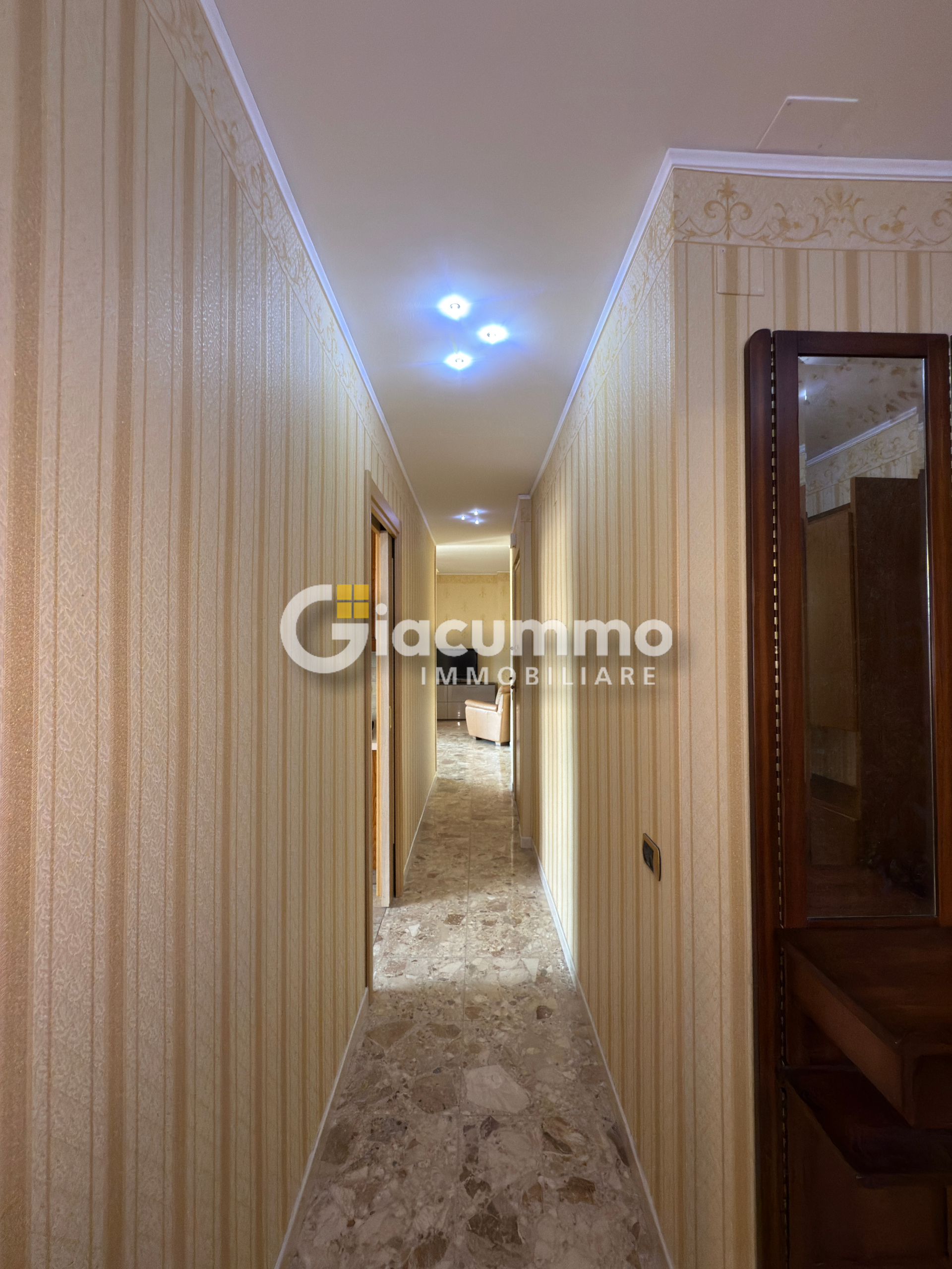 Attico con terrazzo in discesa san gerardo, Potenza