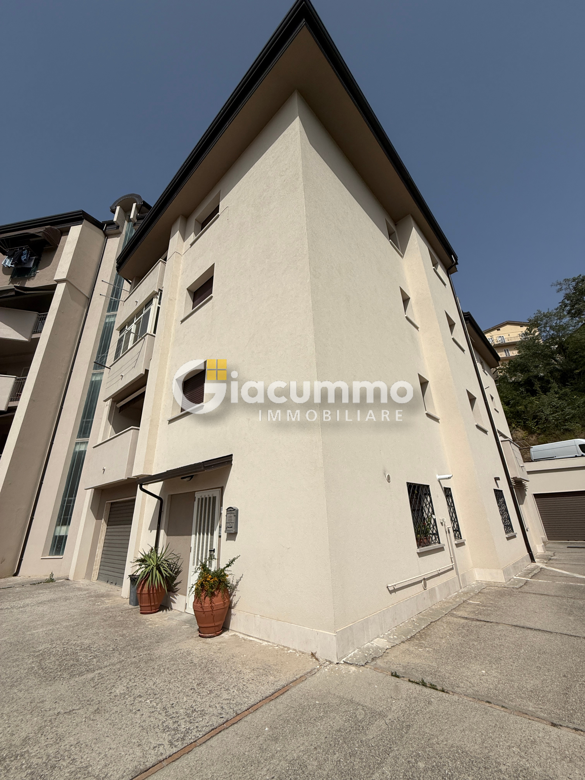 Appartamento ristrutturato in via don luigi sturzo 35, Avigliano