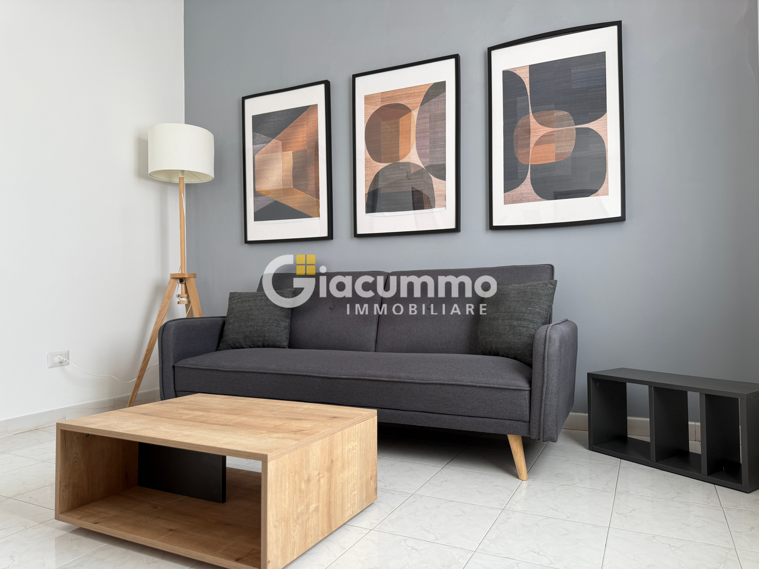 Trilocale con terrazzo in vicolo cortese, Potenza