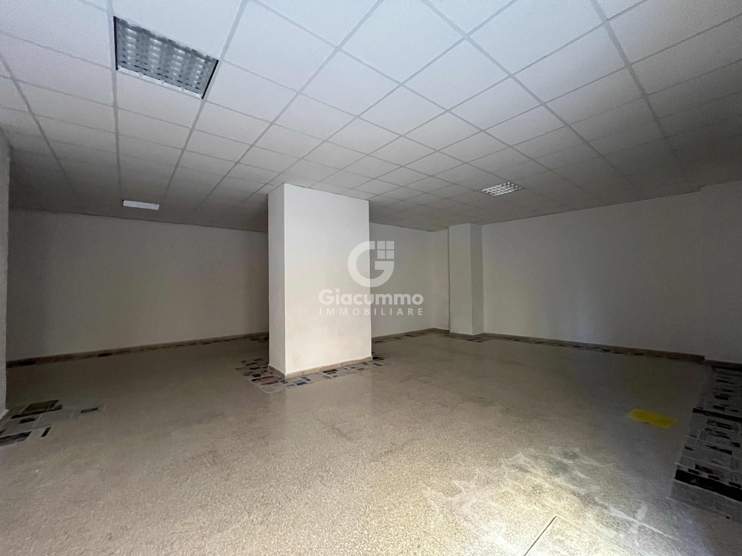 Locale commerciale in vendita in via carlo armellini 6, Potenza