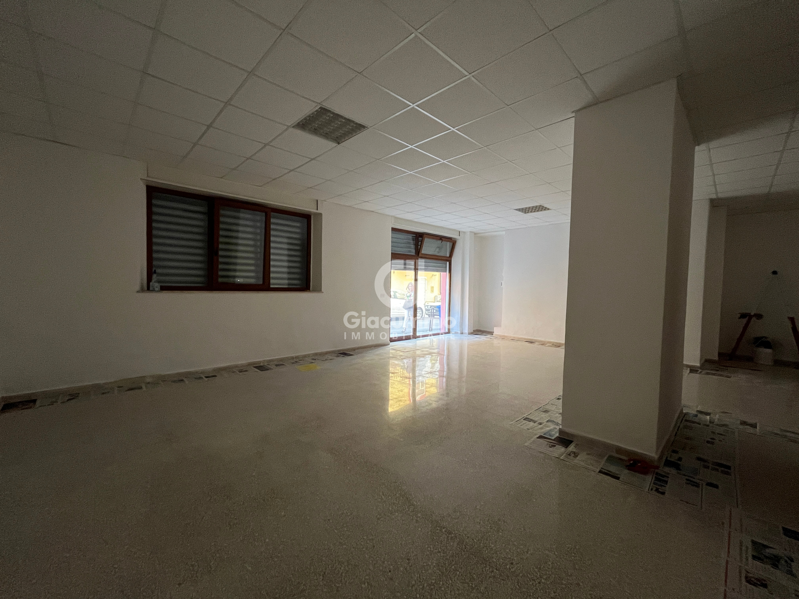 Locale commerciale in vendita in via carlo armellini 6, Potenza