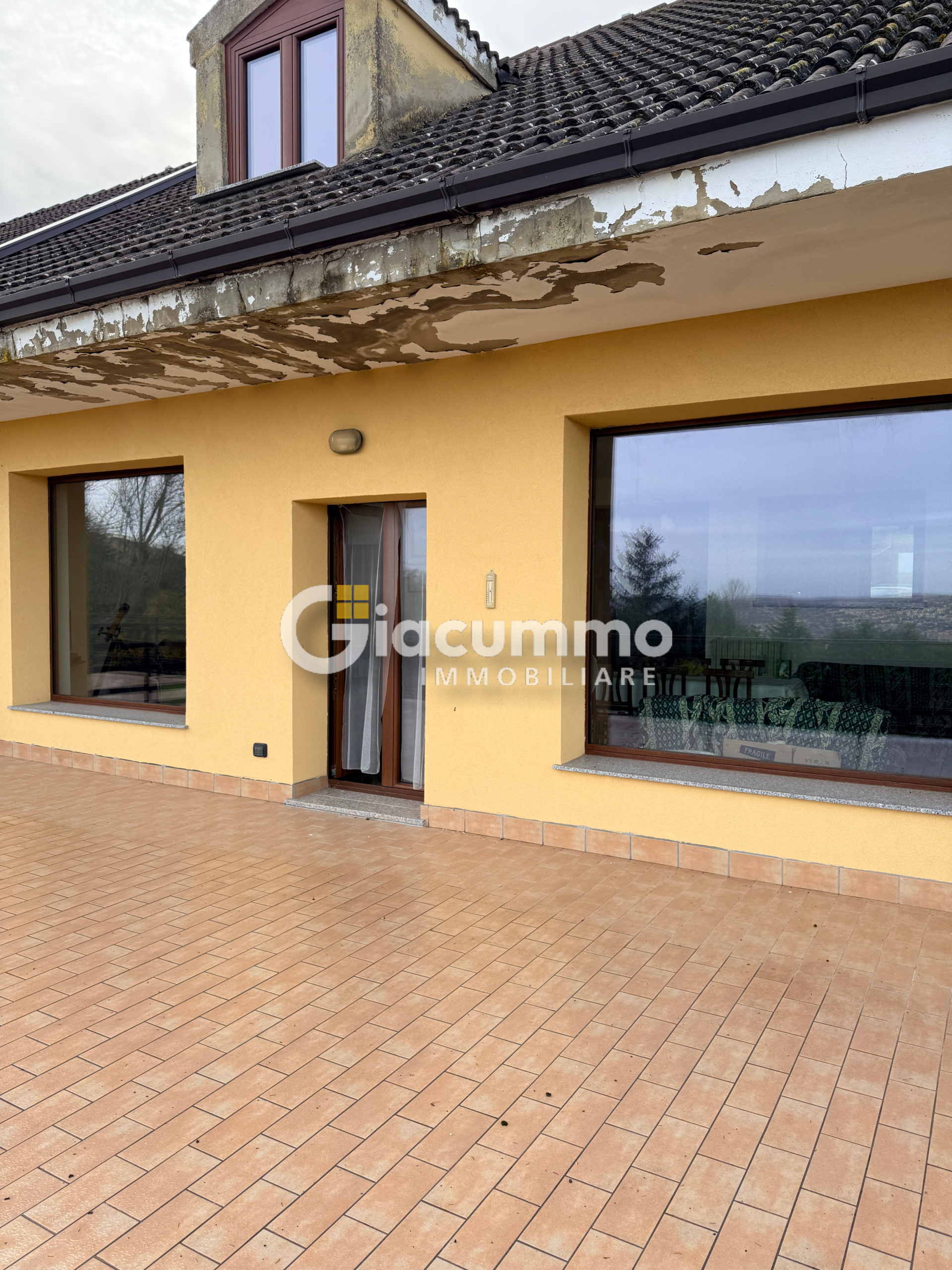 Casa indipendente con terrazzo in via mezzana 209, Potenza