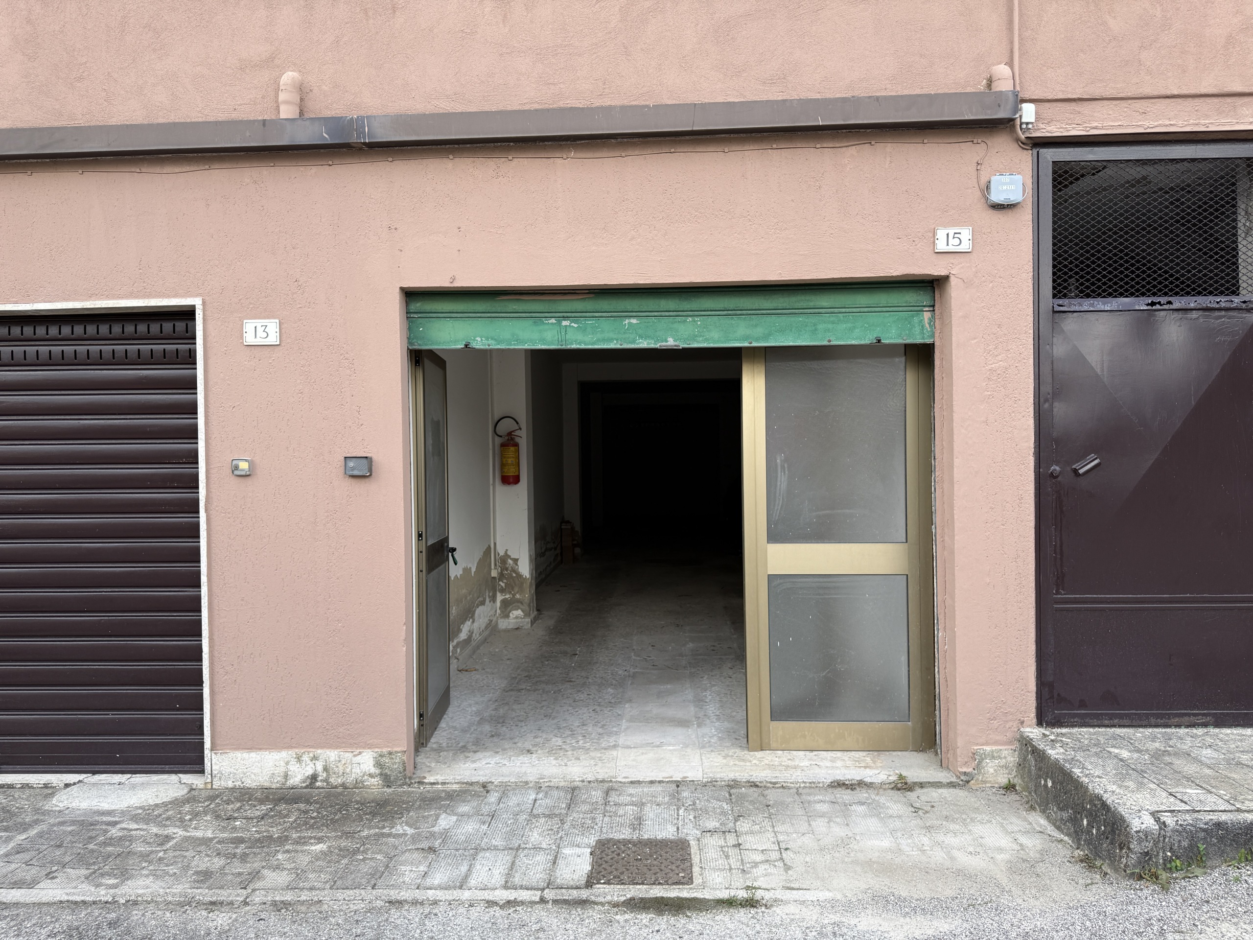 Magazzino da ristrutturare in piazzale aldo moro 15, Potenza