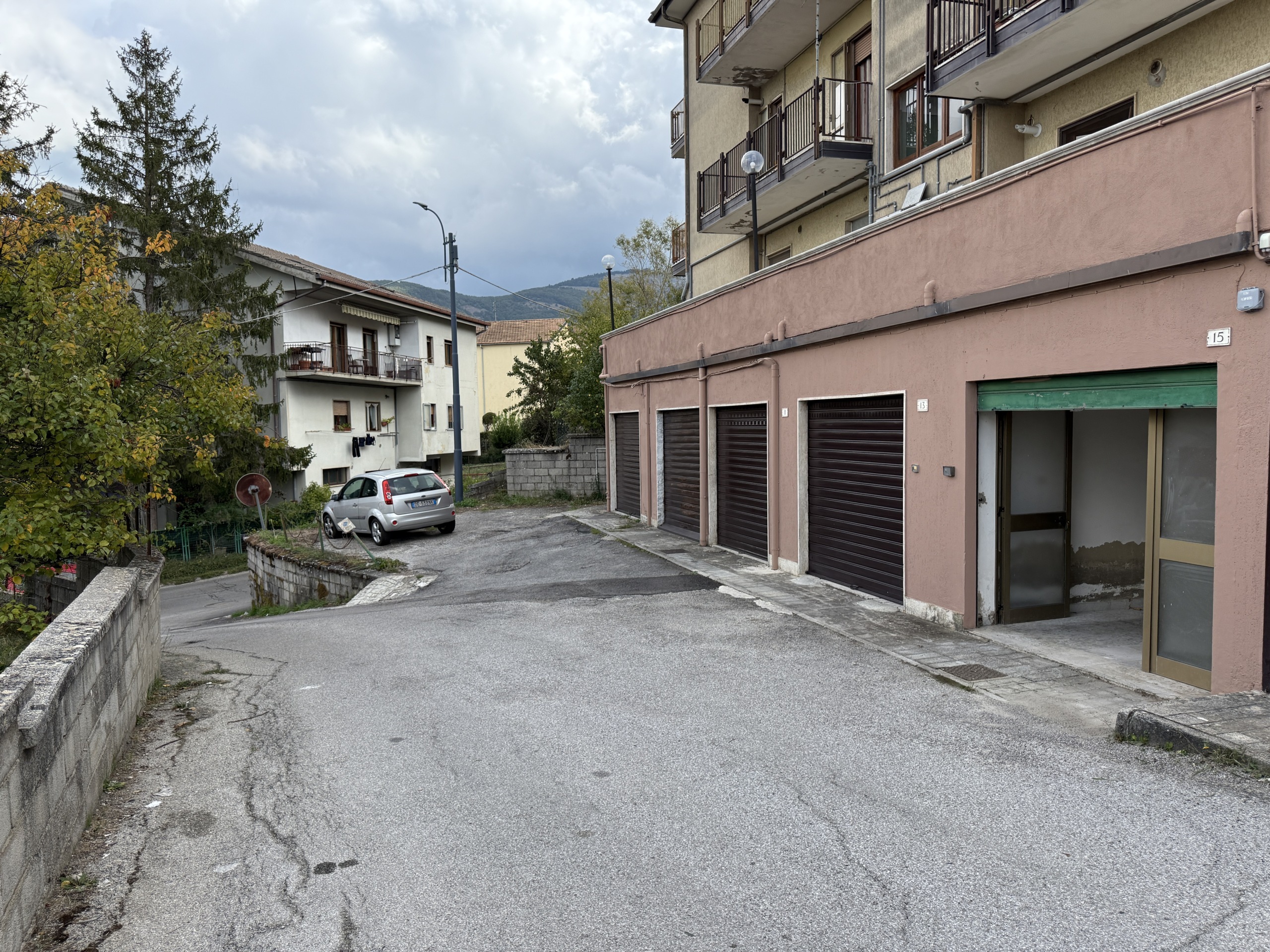 Magazzino da ristrutturare in piazzale aldo moro 15, Potenza