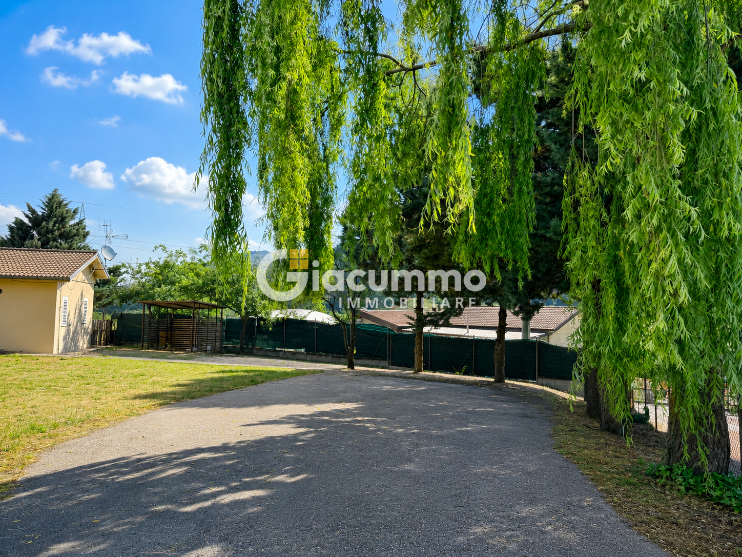 Villetta a schiera con giardino in via vineola 139, Potenza