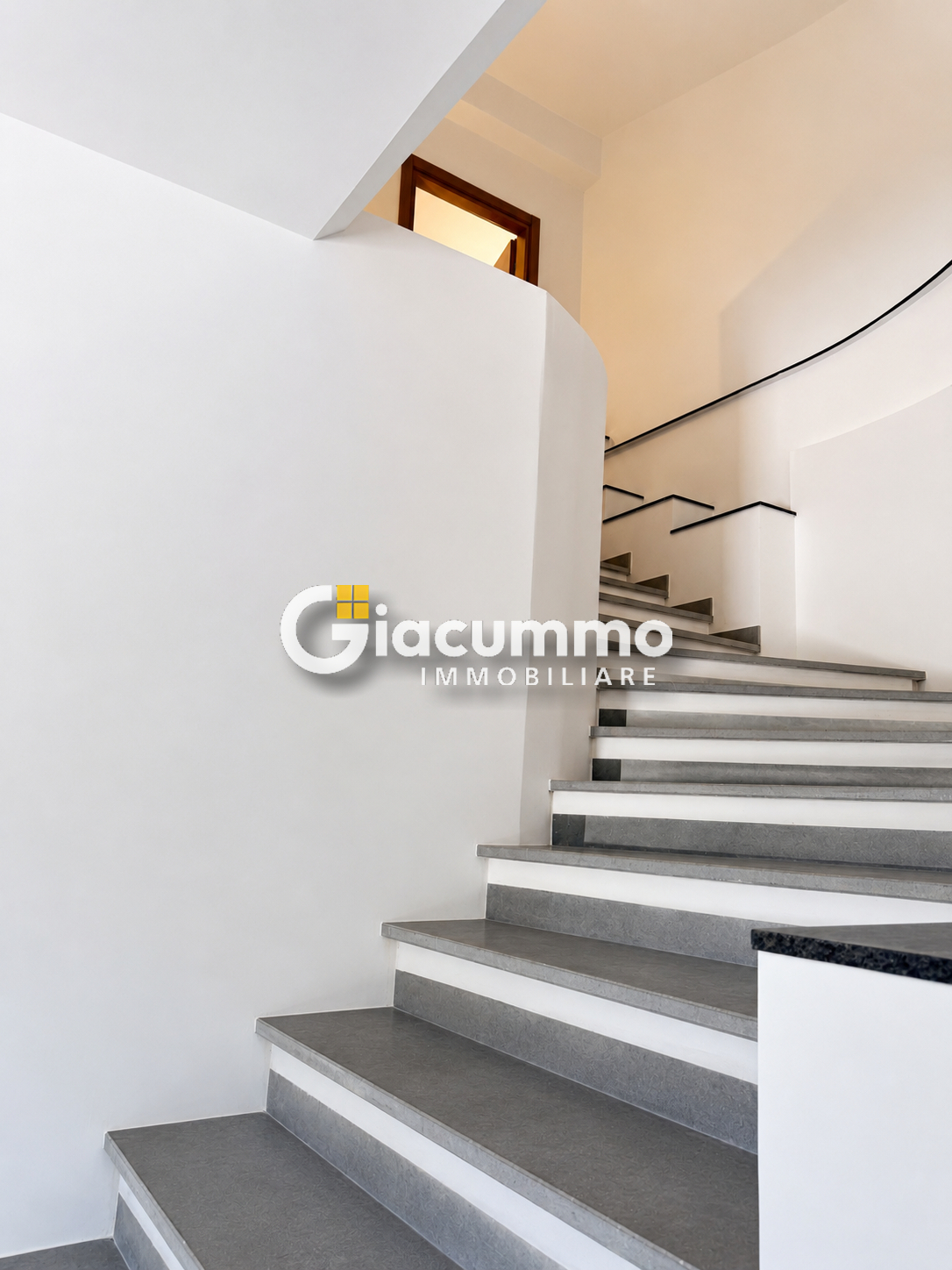 Attico con terrazzo in via rifreddo 300, Potenza