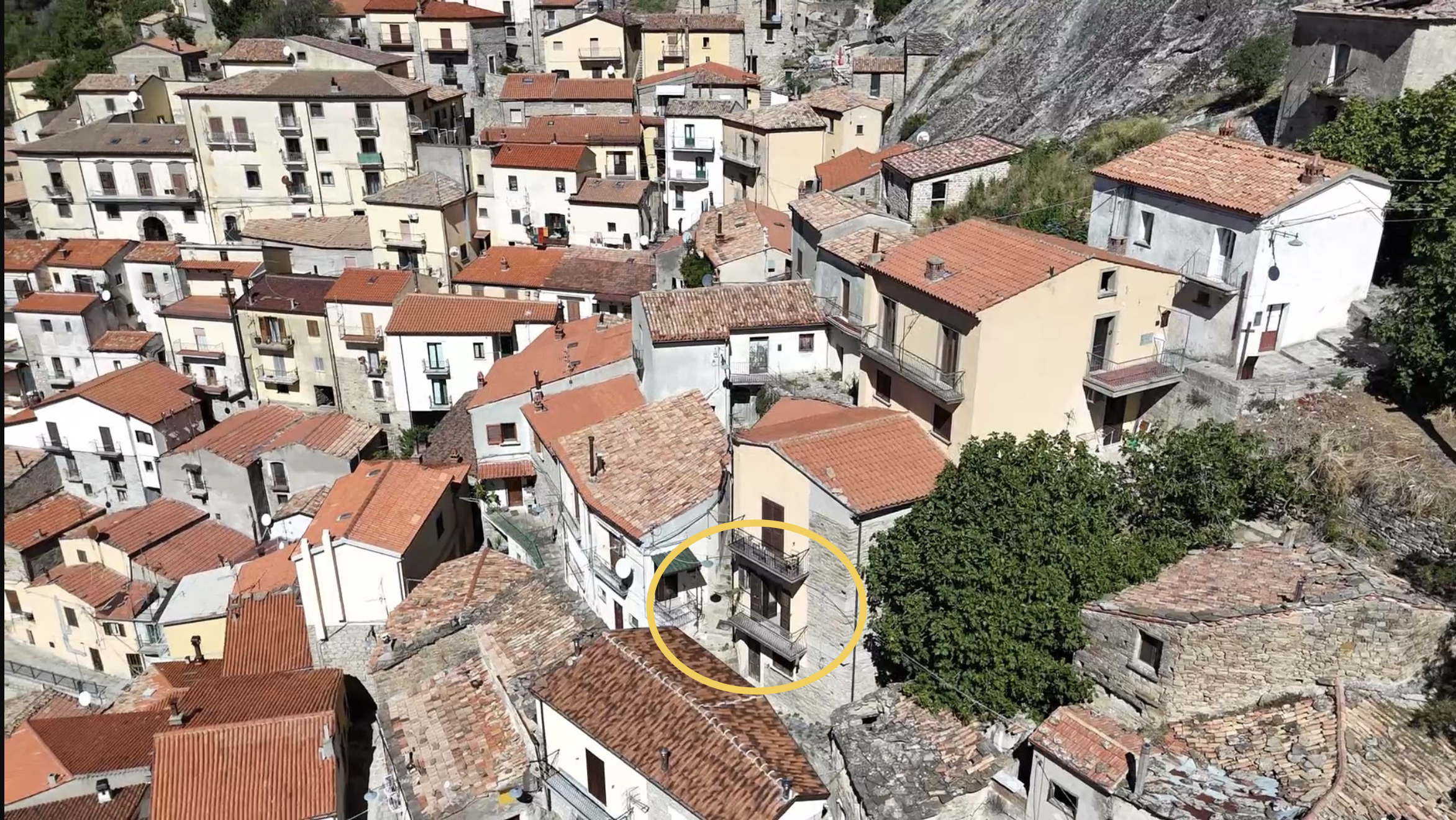 Trilocale da ristrutturare in via giuseppe garibaldi, Castelmezzano
