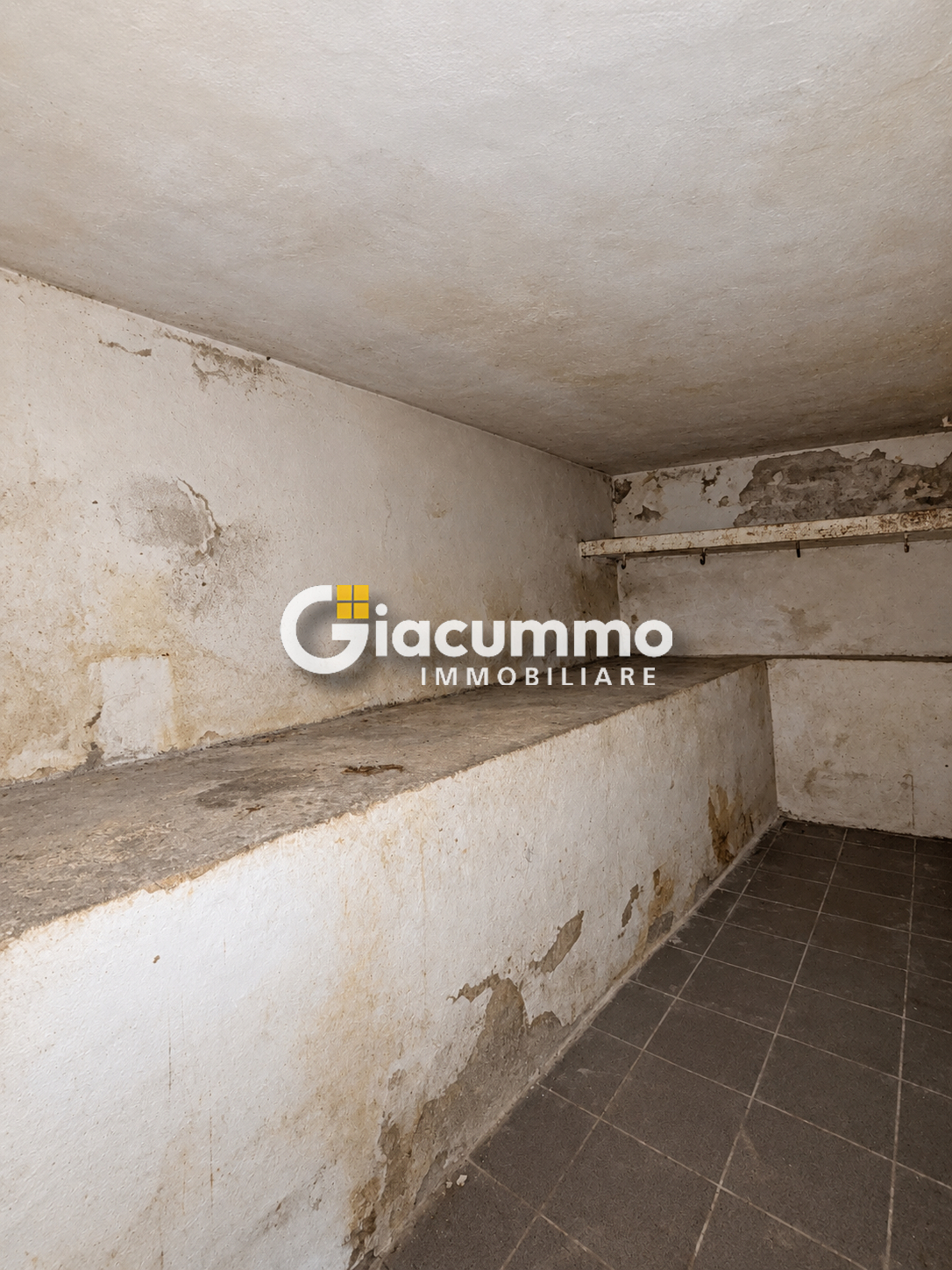 Trilocale da ristrutturare in via giuseppe garibaldi, Castelmezzano