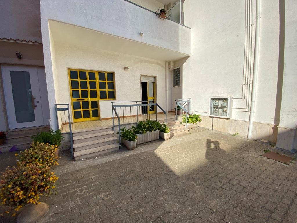 Casa indipendente da ristrutturare in via conte torino 93, Casamassima