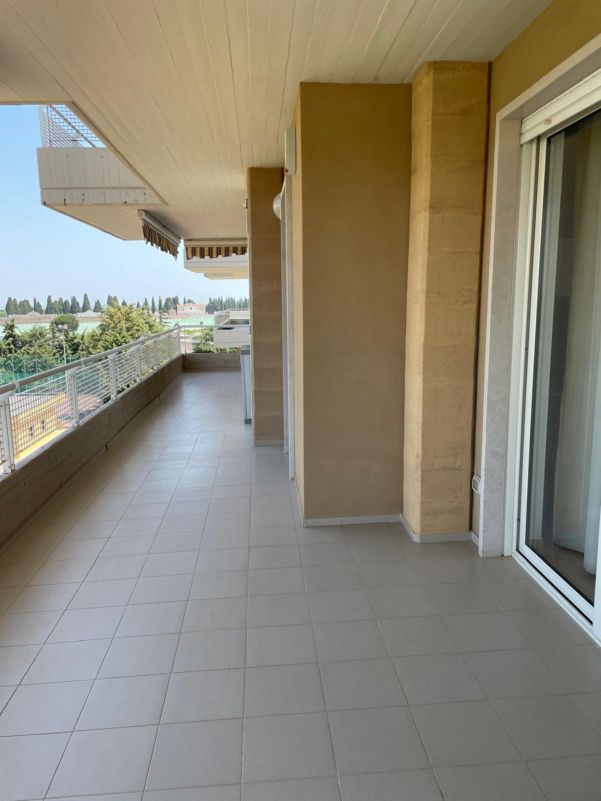 Bilocale con box in via giandomenico de carolis 7c, Turi